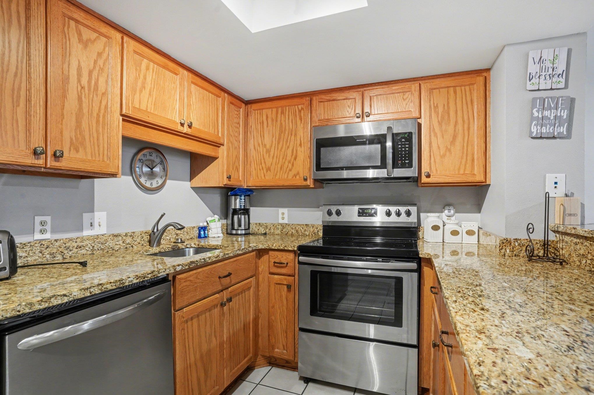 5511 N Ocean Blvd. Property Photo 9