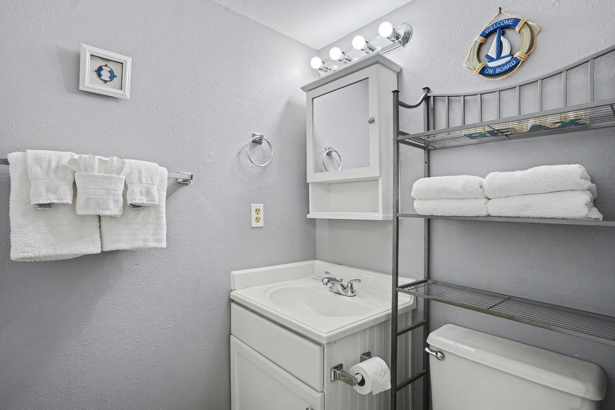 5511 N Ocean Blvd. Property Photo 15