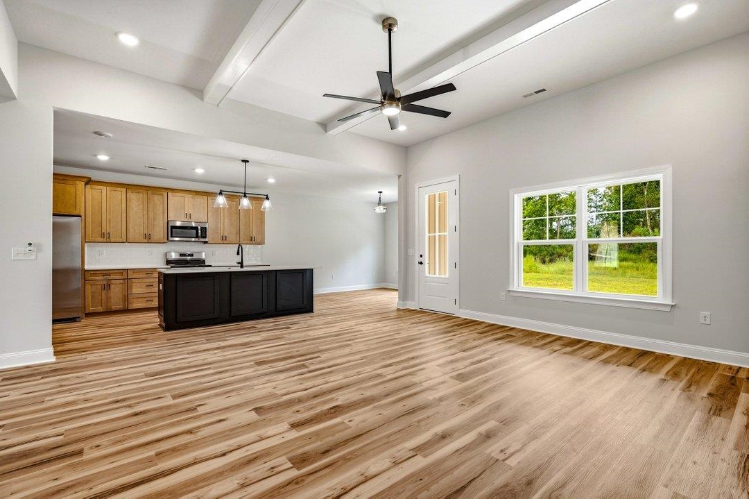 423 St. John Rd. Property Photo 4