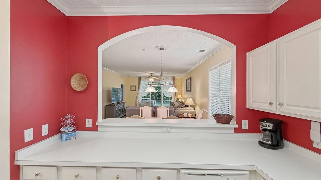 6015 Catalina Dr. Property Photo 5