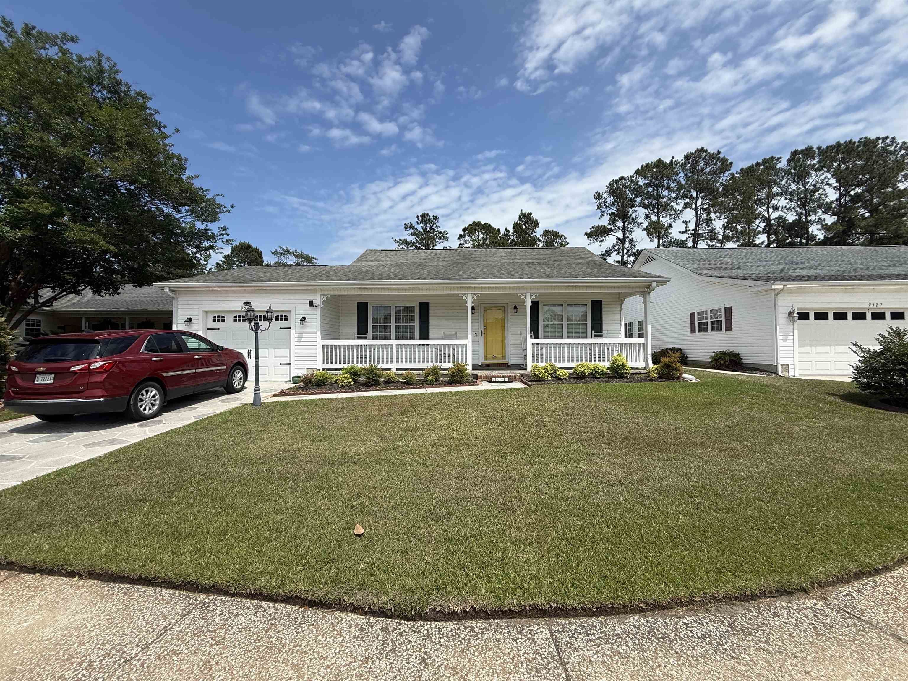 9573 Sullivan Dr. Property Photo 1