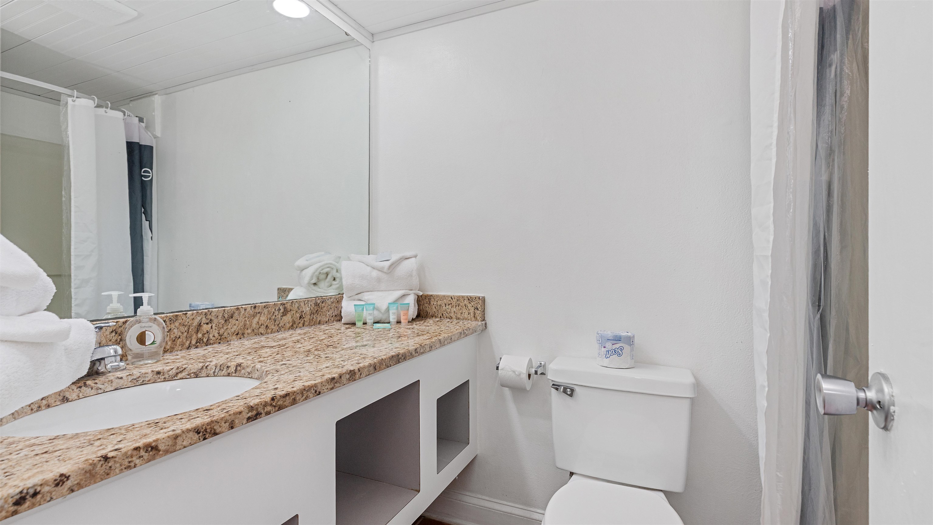 1207 S Ocean Blvd. Property Photo 14