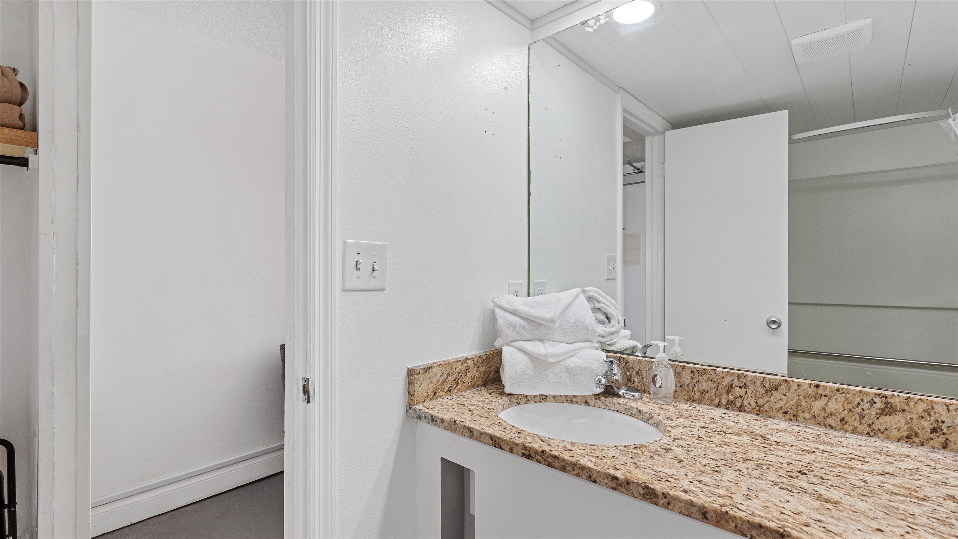 1207 S Ocean Blvd. Property Photo 15