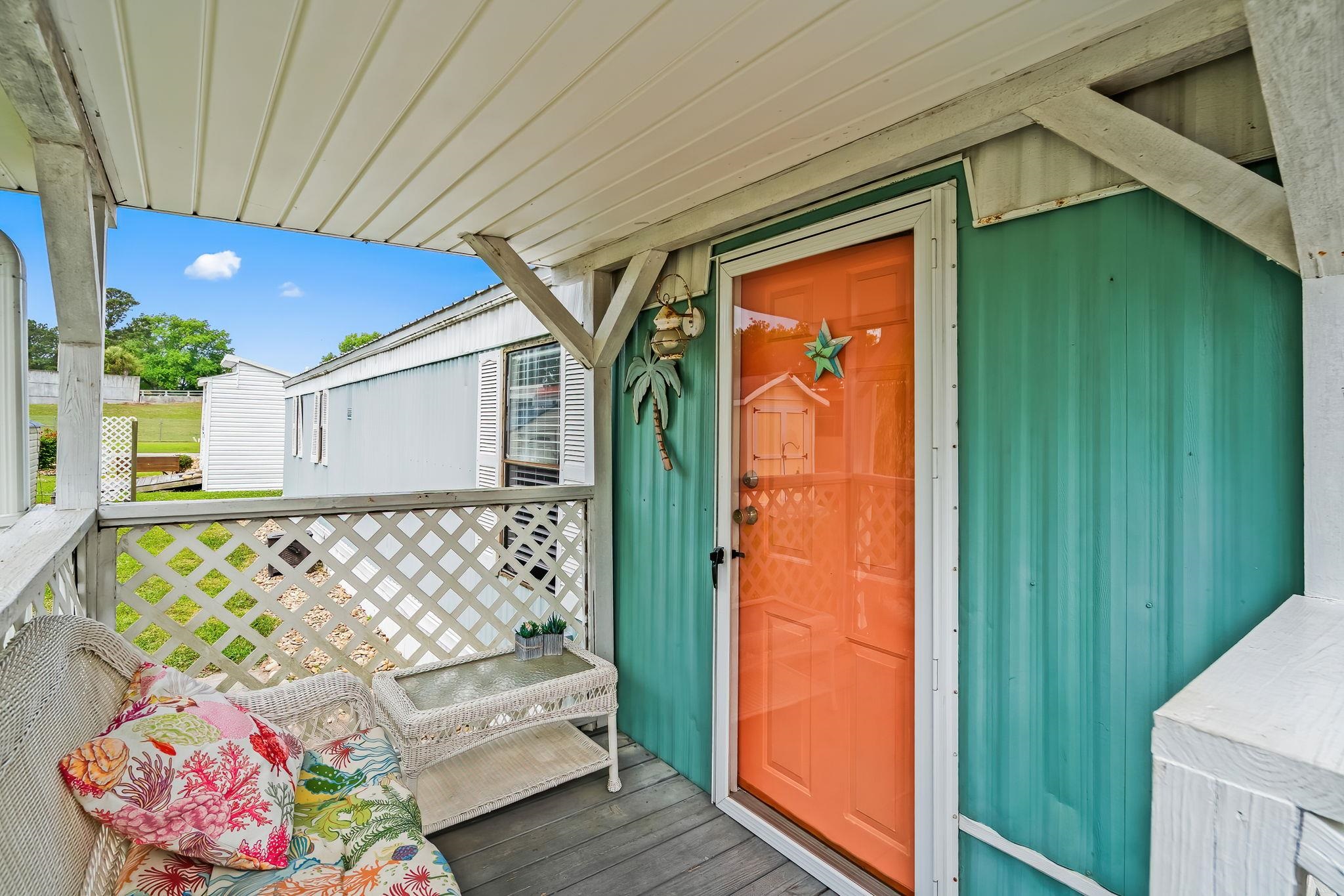1017 Foxfire Dr. Property Photo 4