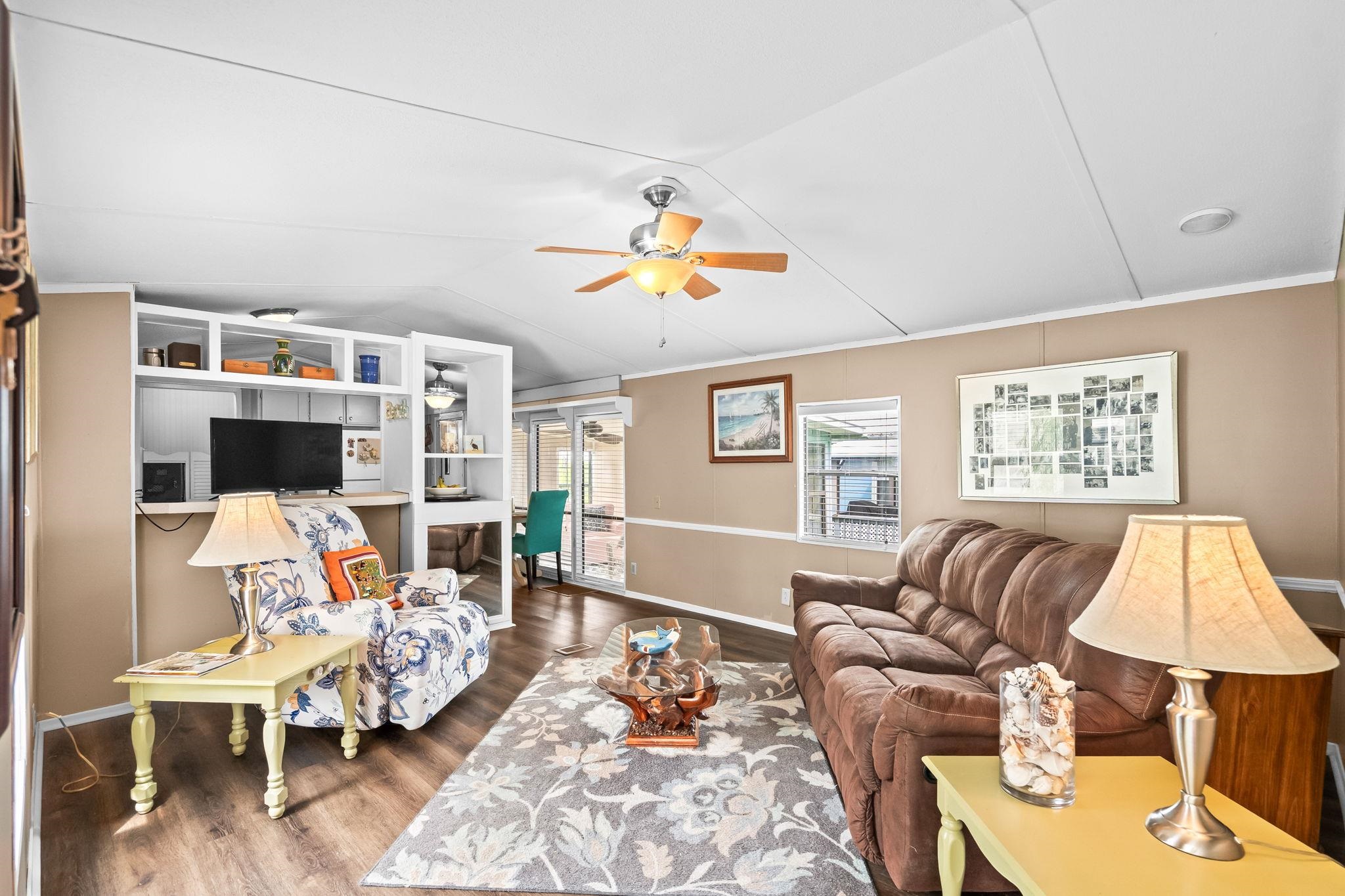 1017 Foxfire Dr. Property Photo 10
