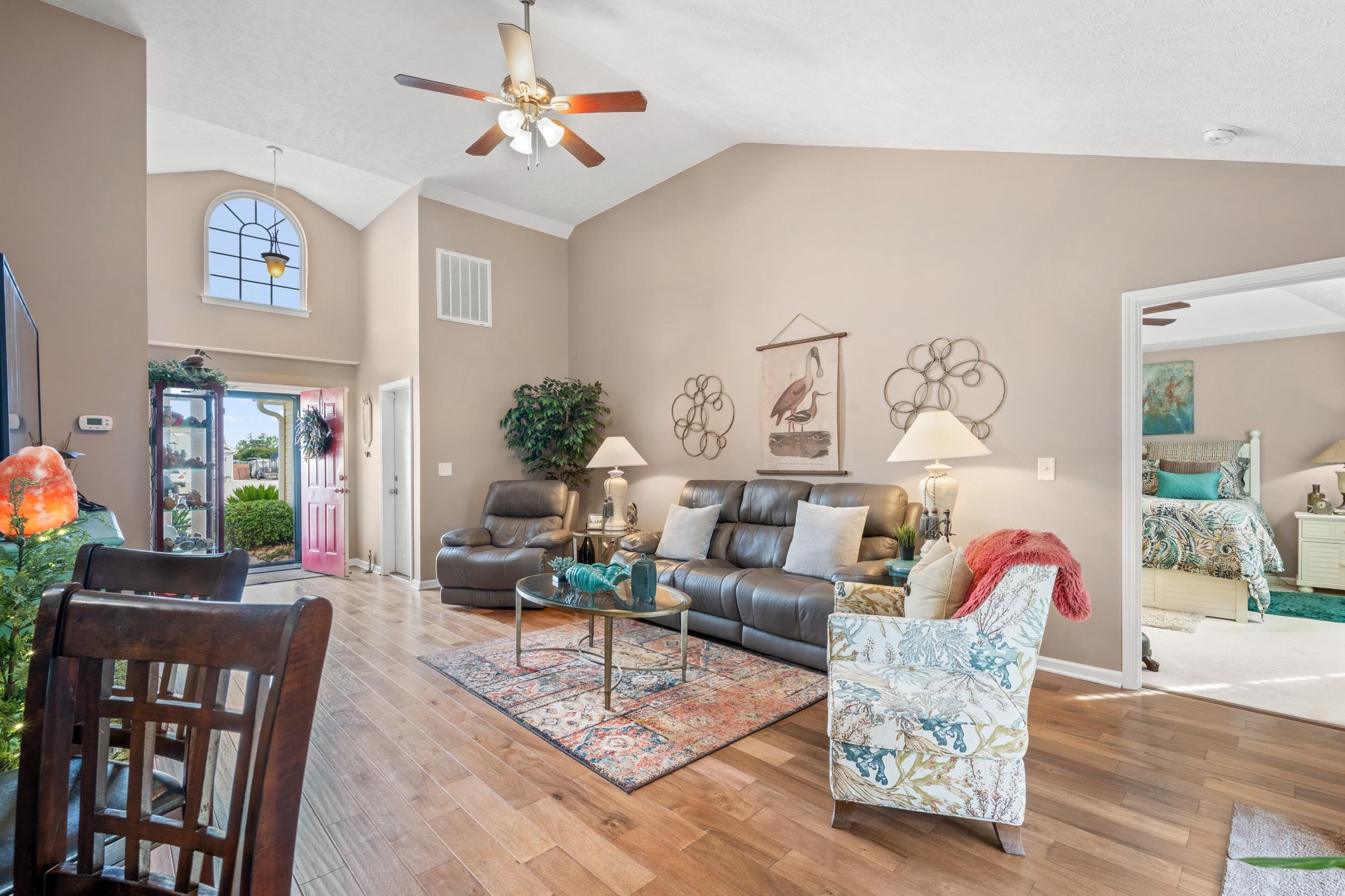 247 Hickory Springs Ct. Property Photo 12