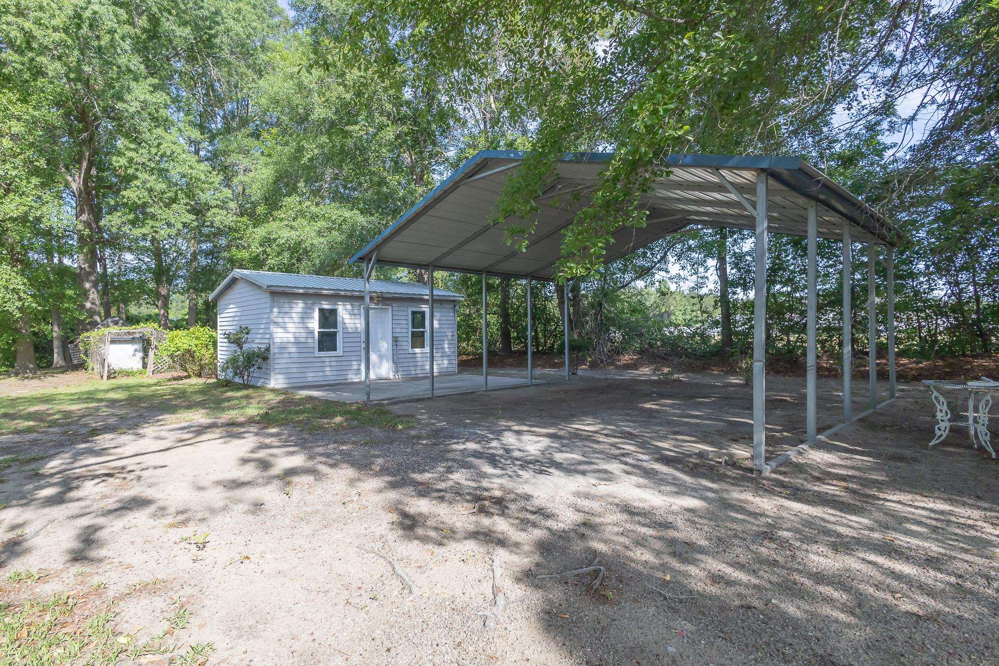 4165 Double Dee Rd. Property Photo 5