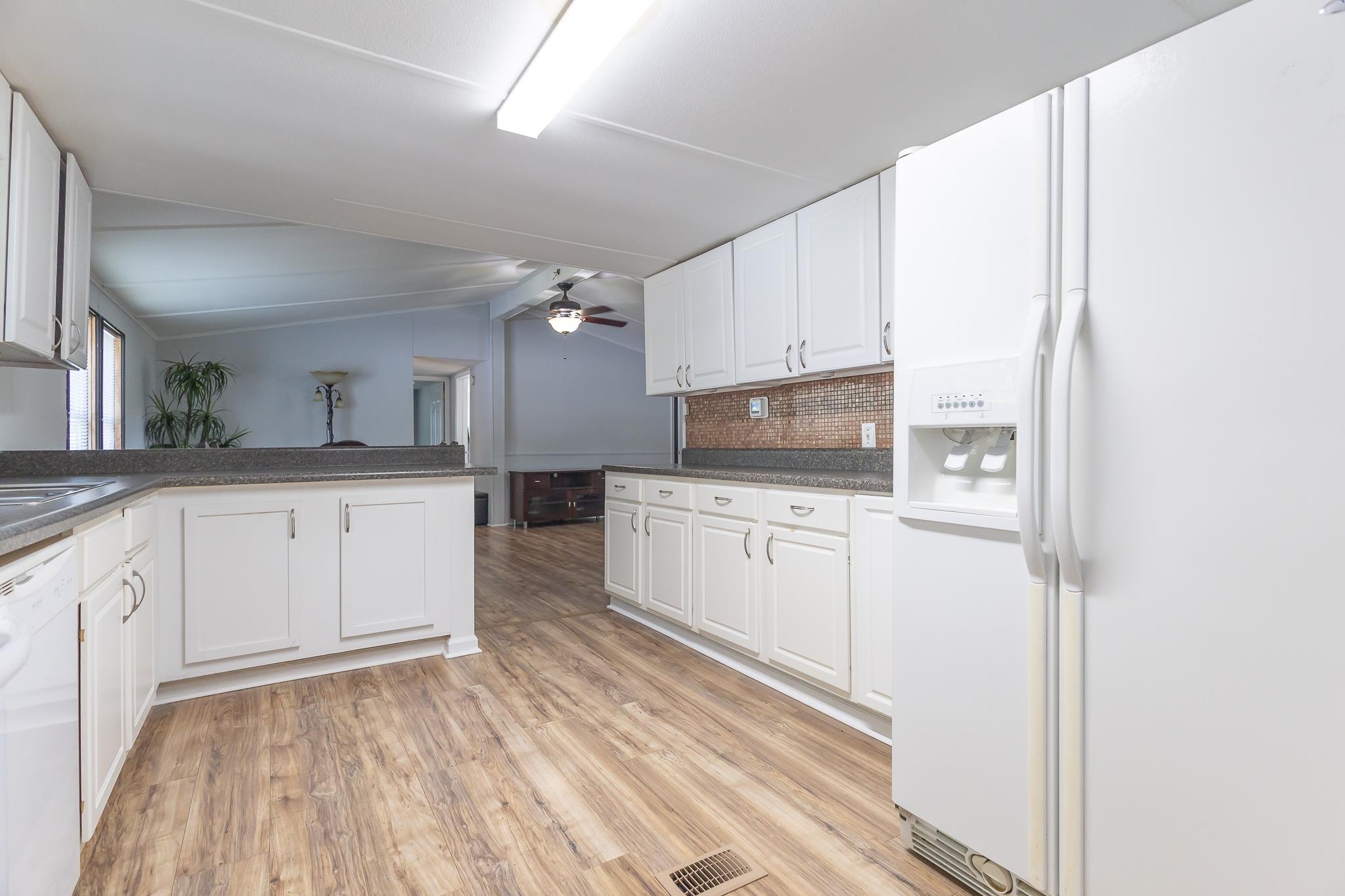 4165 Double Dee Rd. Property Photo 9