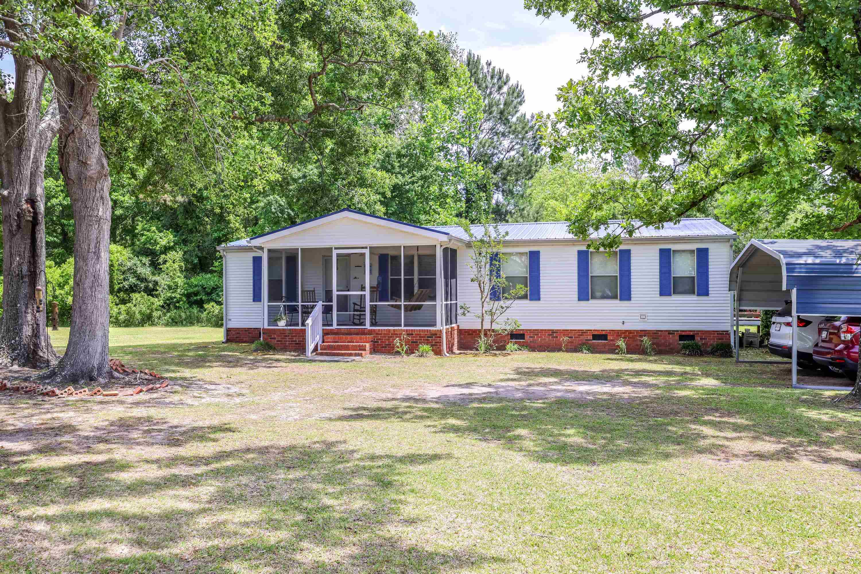 290 Willard Rd. Property Photo 1