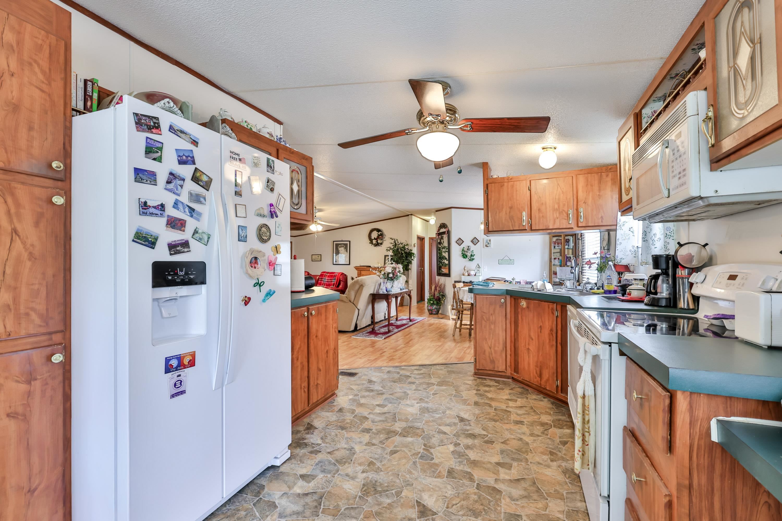 290 Willard Rd. Property Photo 5