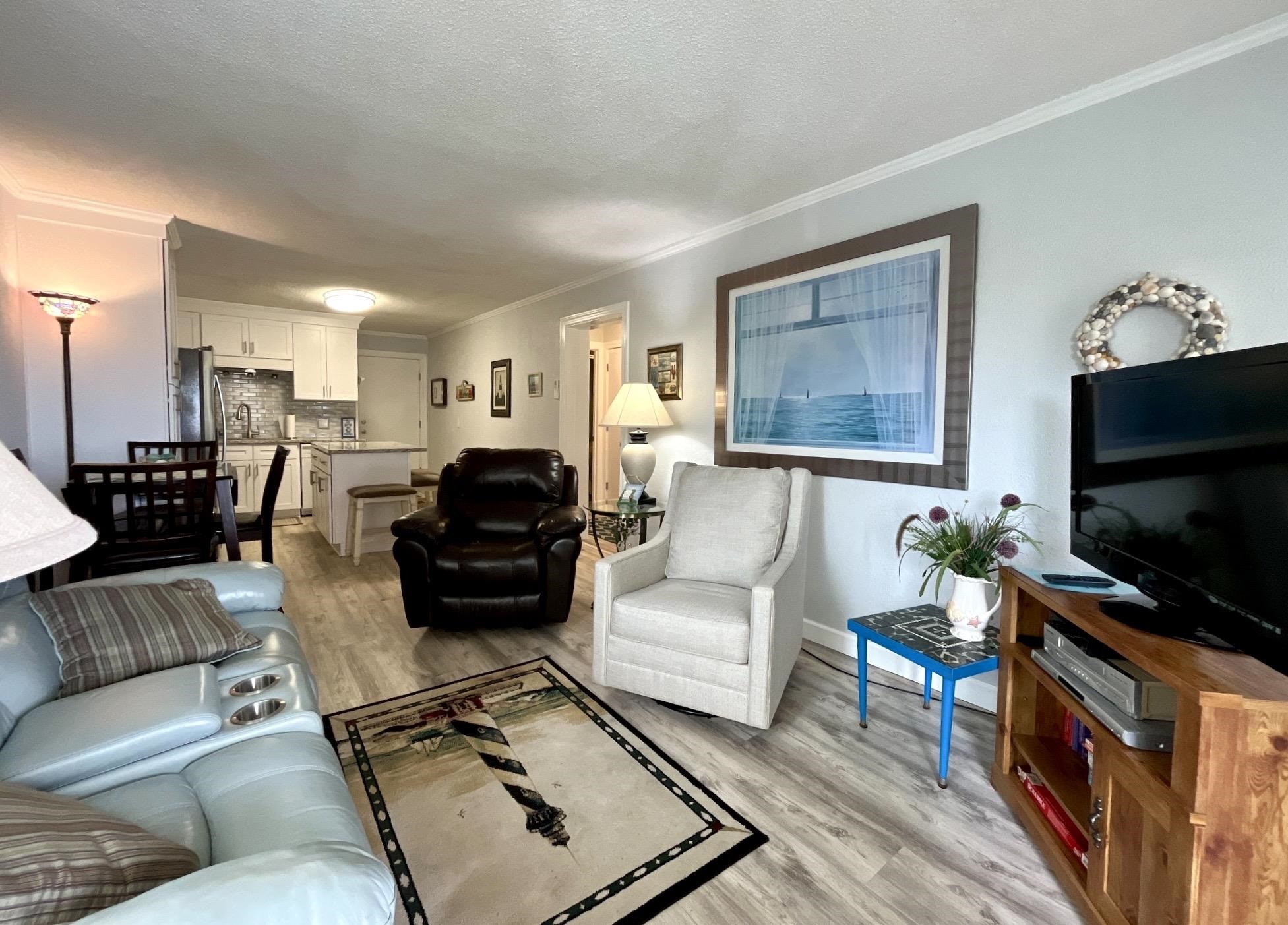 9660 Shore Dr. Property Photo 15