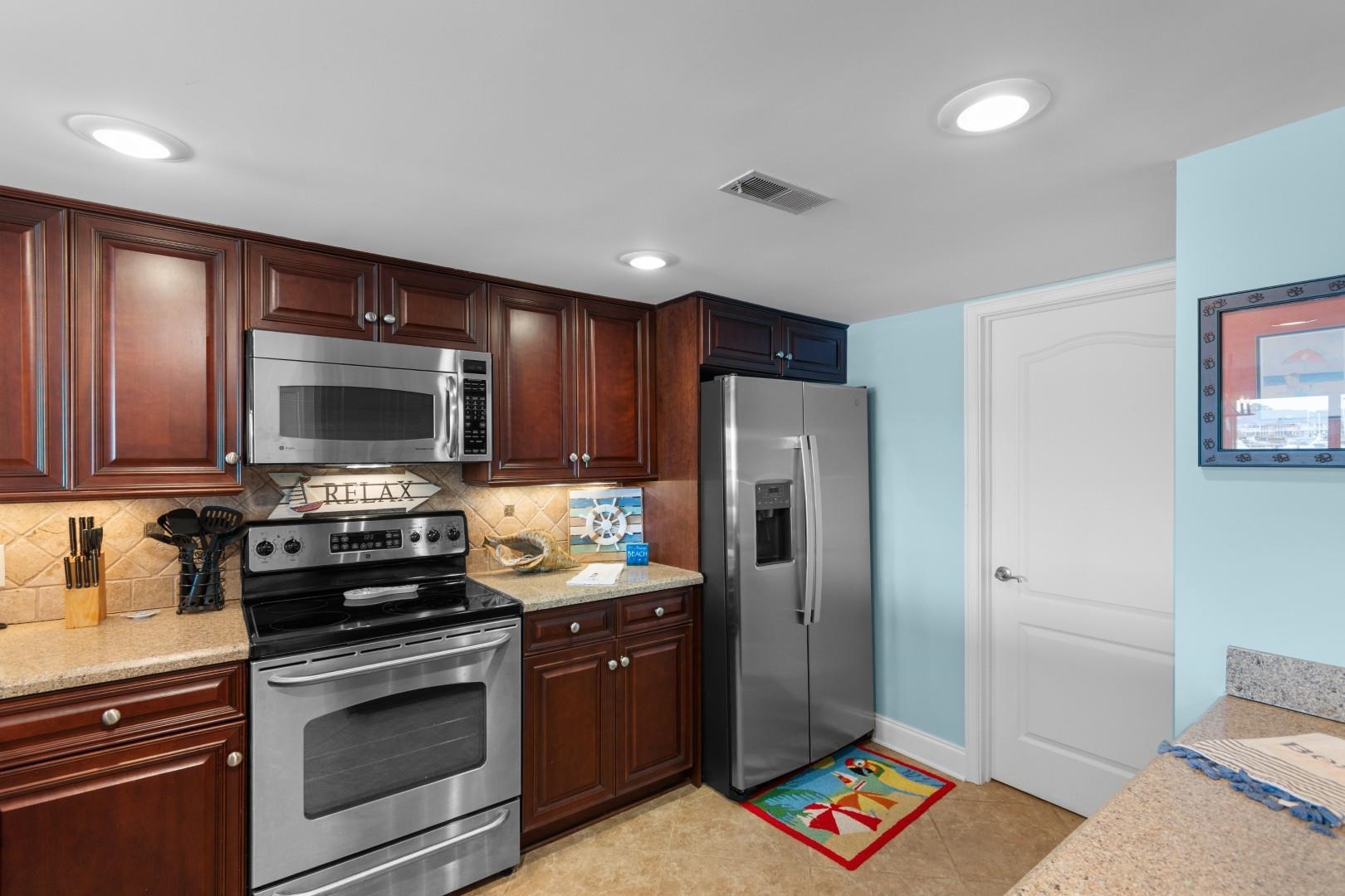4390 Bimini Ct. Property Photo 4