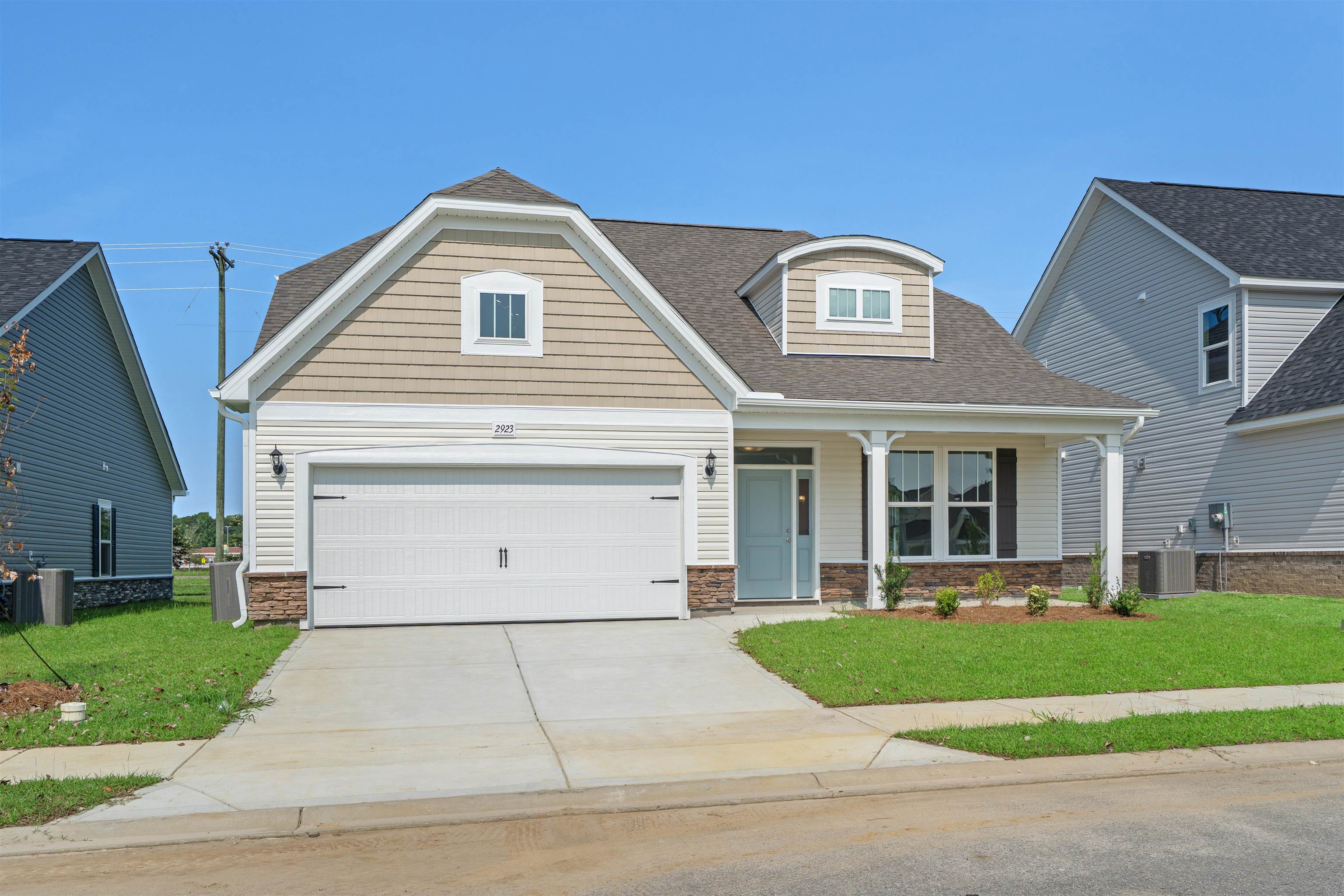 2923 Spain Ln. Property Photo 4