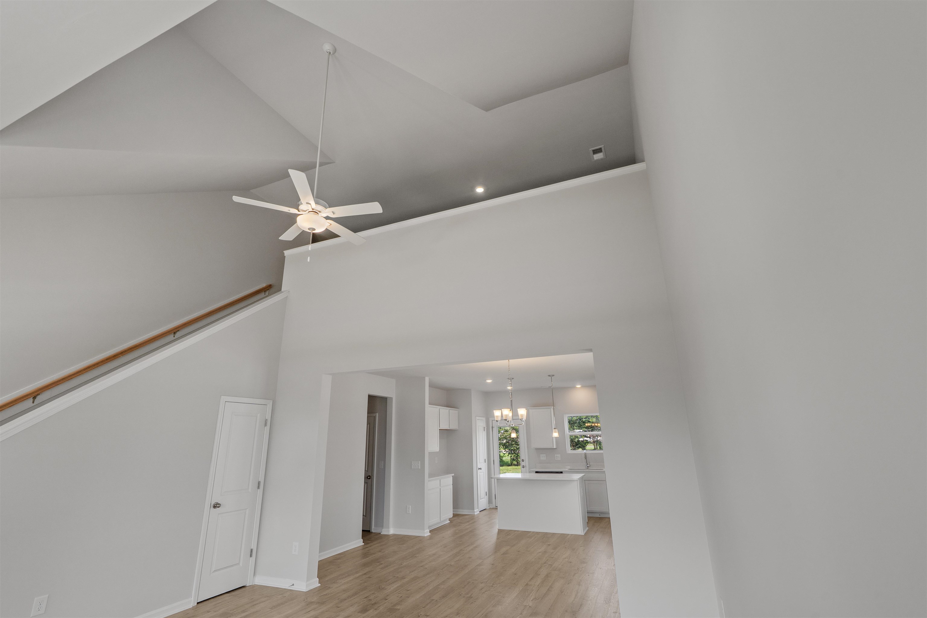 2923 Spain Ln. Property Photo 8
