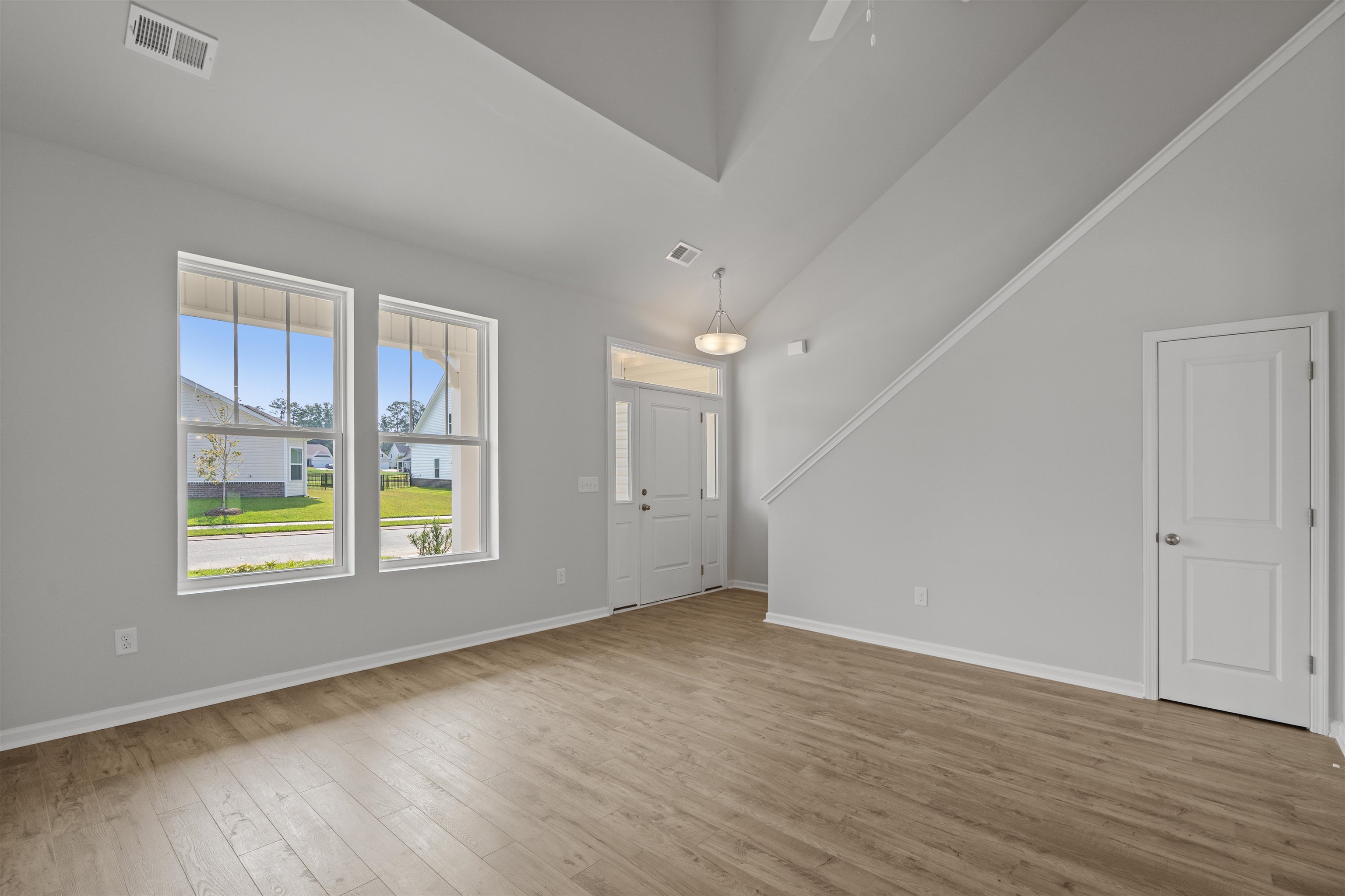 2923 Spain Ln. Property Photo 11