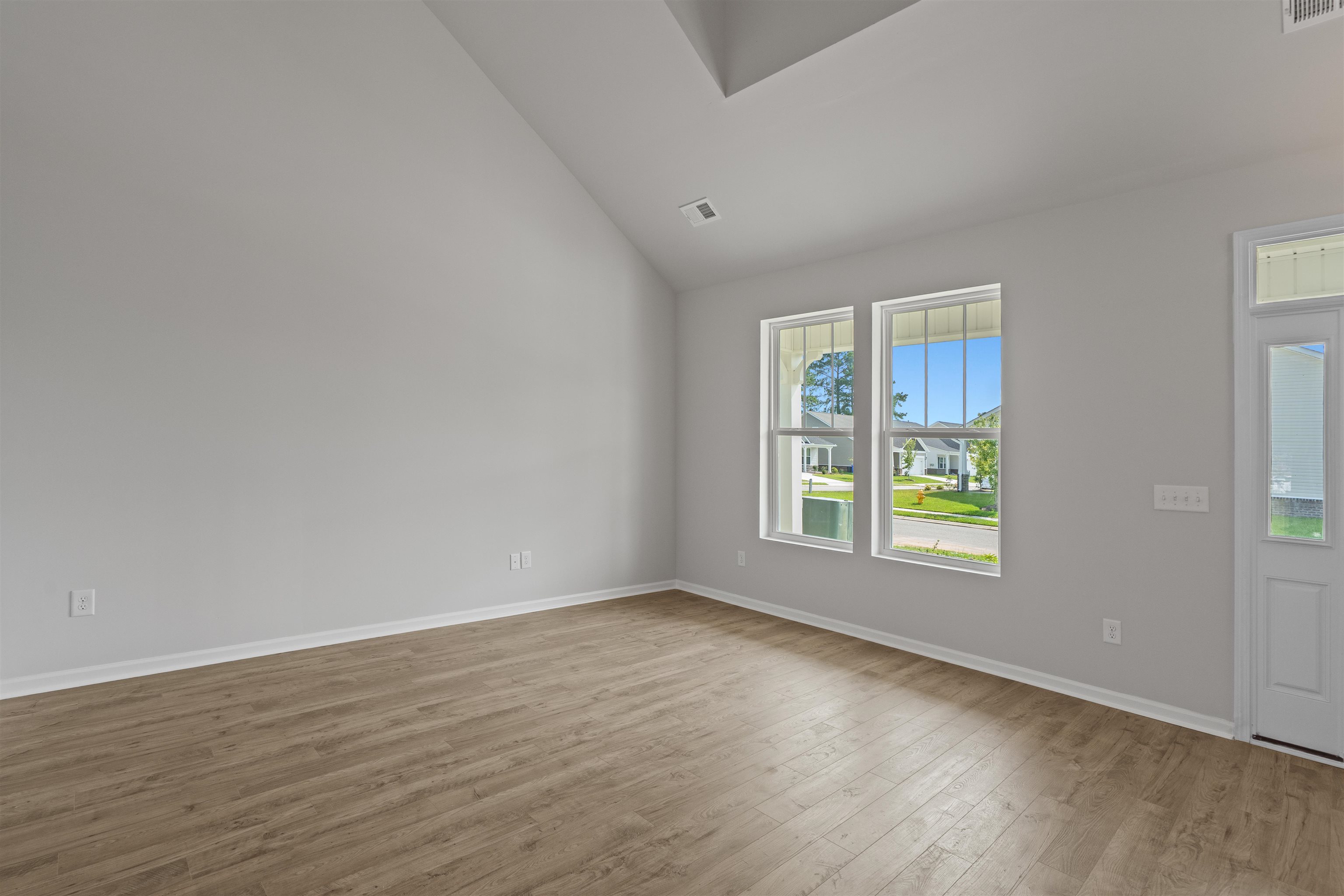 2923 Spain Ln. Property Photo 12