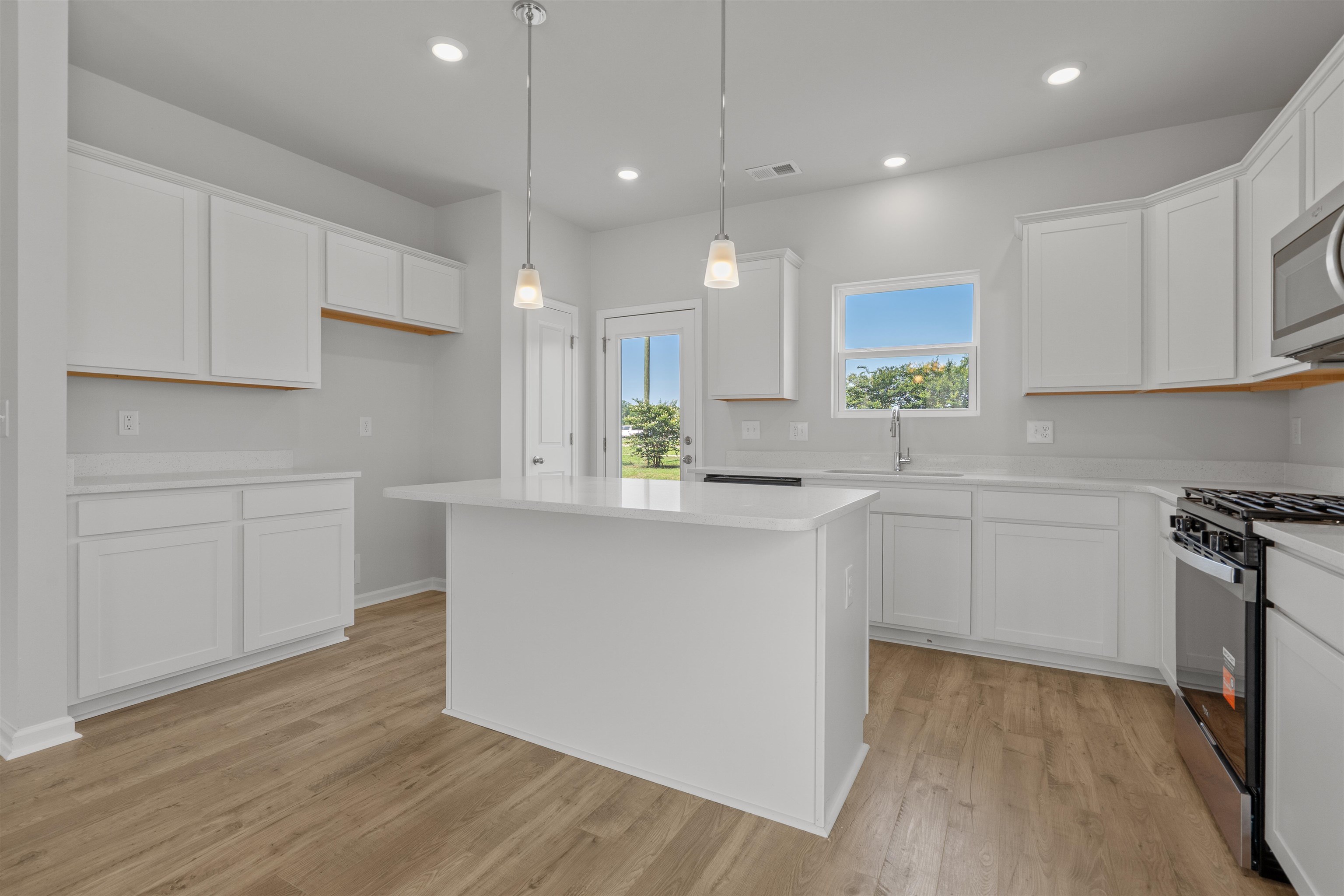 2923 Spain Ln. Property Photo 17