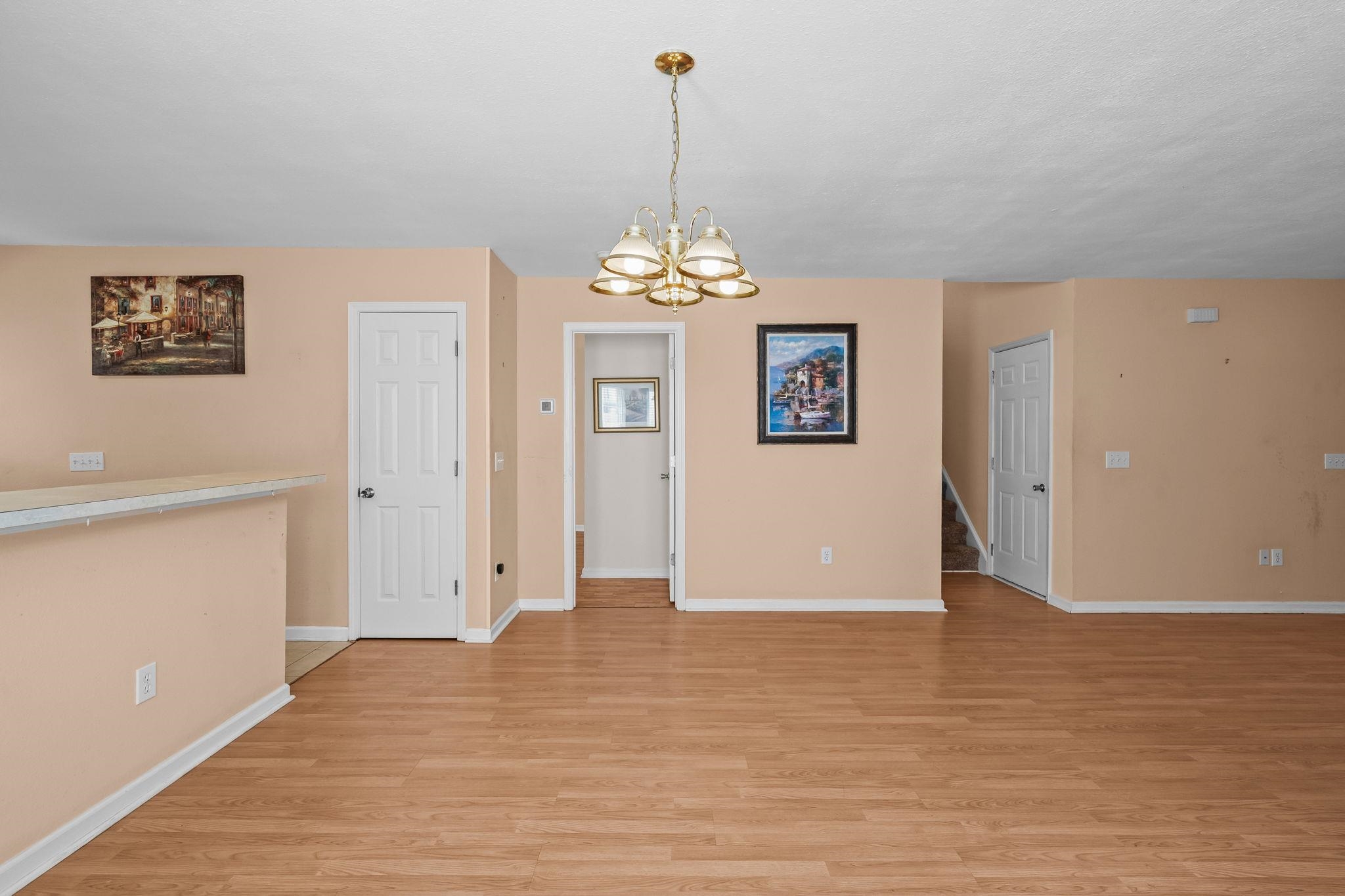 977 Silvercrest Dr. Property Photo 16