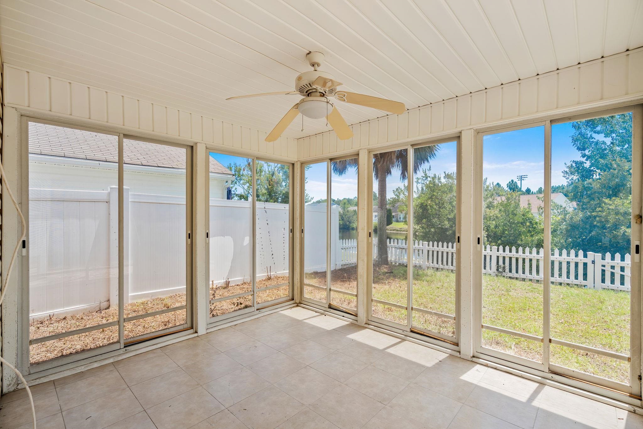 977 Silvercrest Dr. Property Photo 18