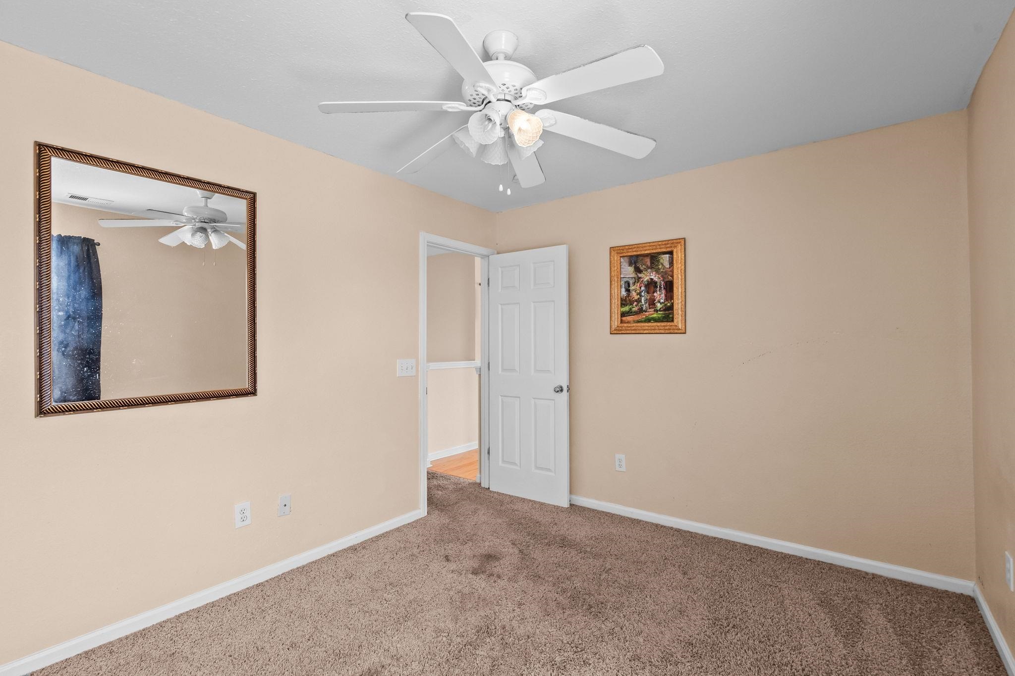 977 Silvercrest Dr. Property Photo 33