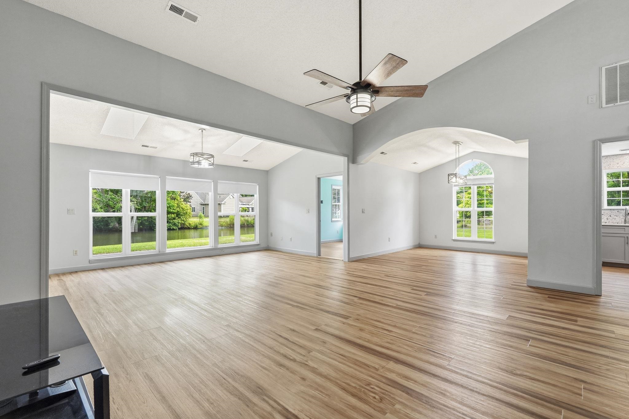 1815 Wexford Ct. Property Photo 6