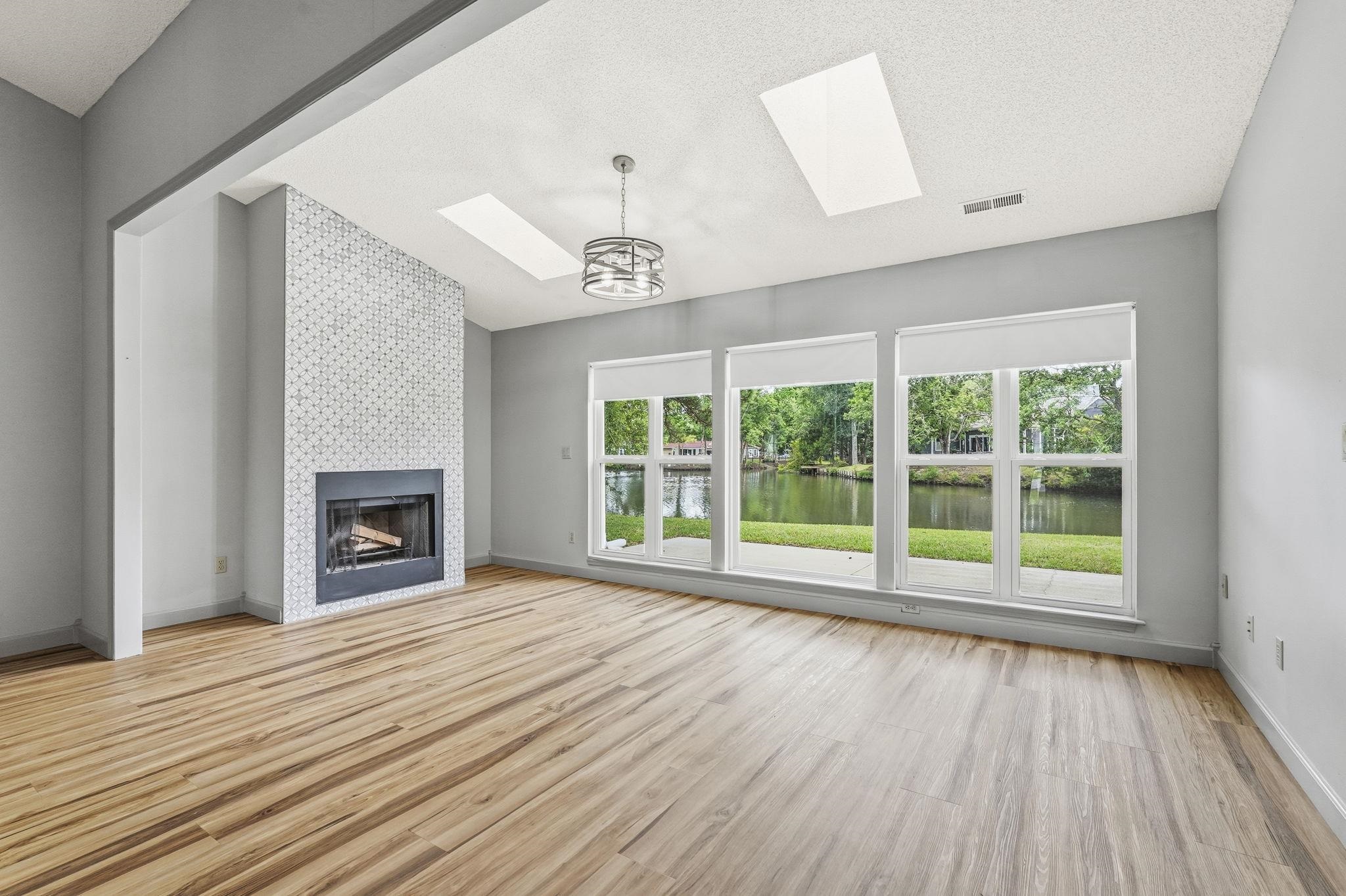 1815 Wexford Ct. Property Photo 10