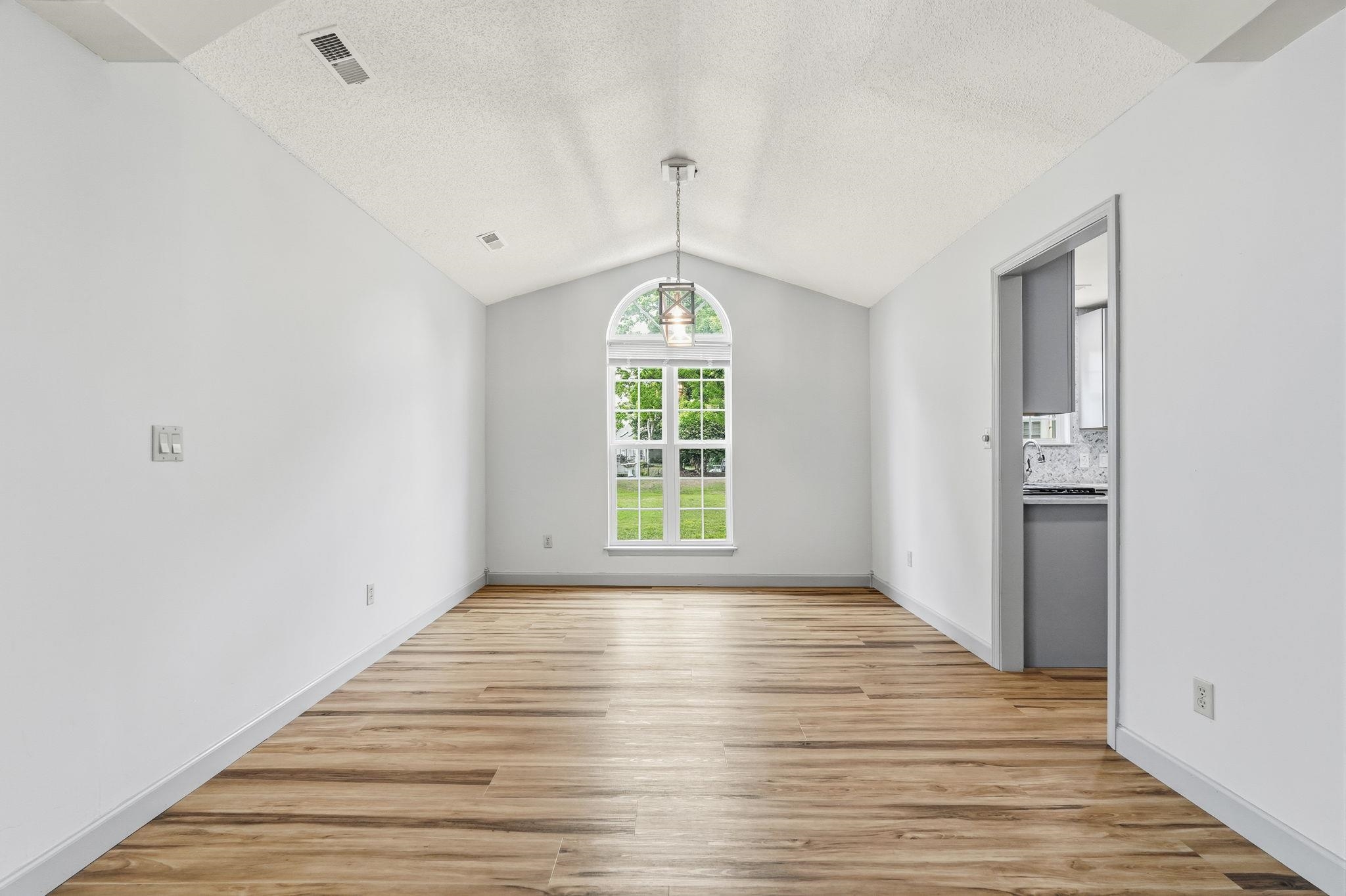 1815 Wexford Ct. Property Photo 17