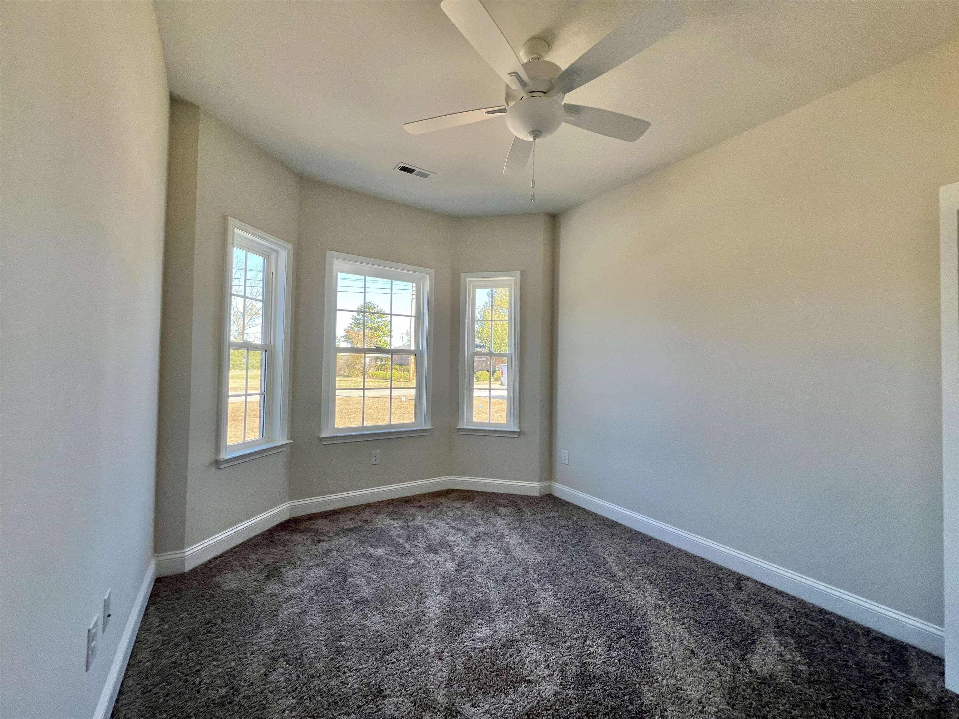 1716 Foster Ave Property Photo 2