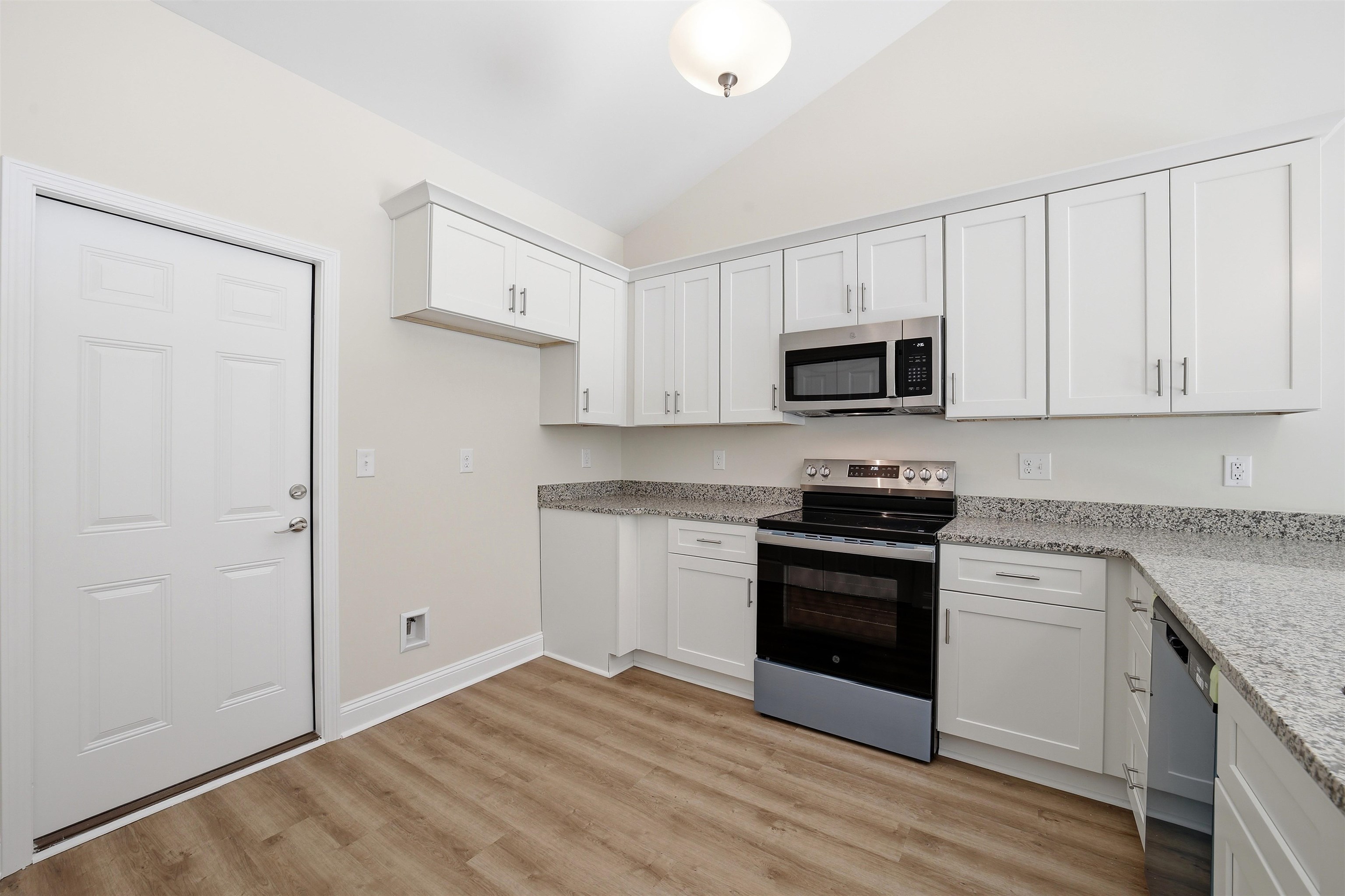 116 Violet Way Property Photo 7