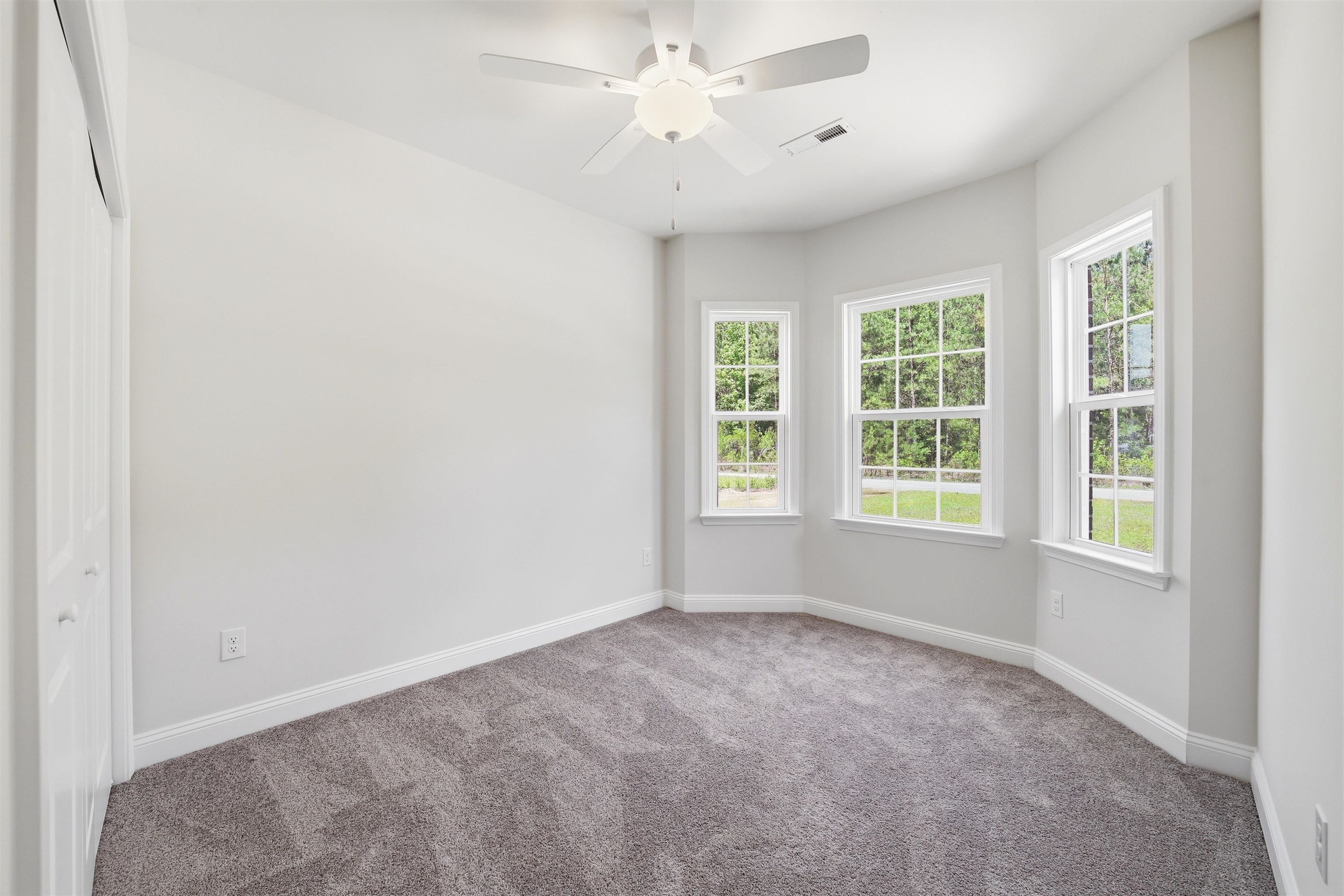 116 Violet Way Property Photo 10