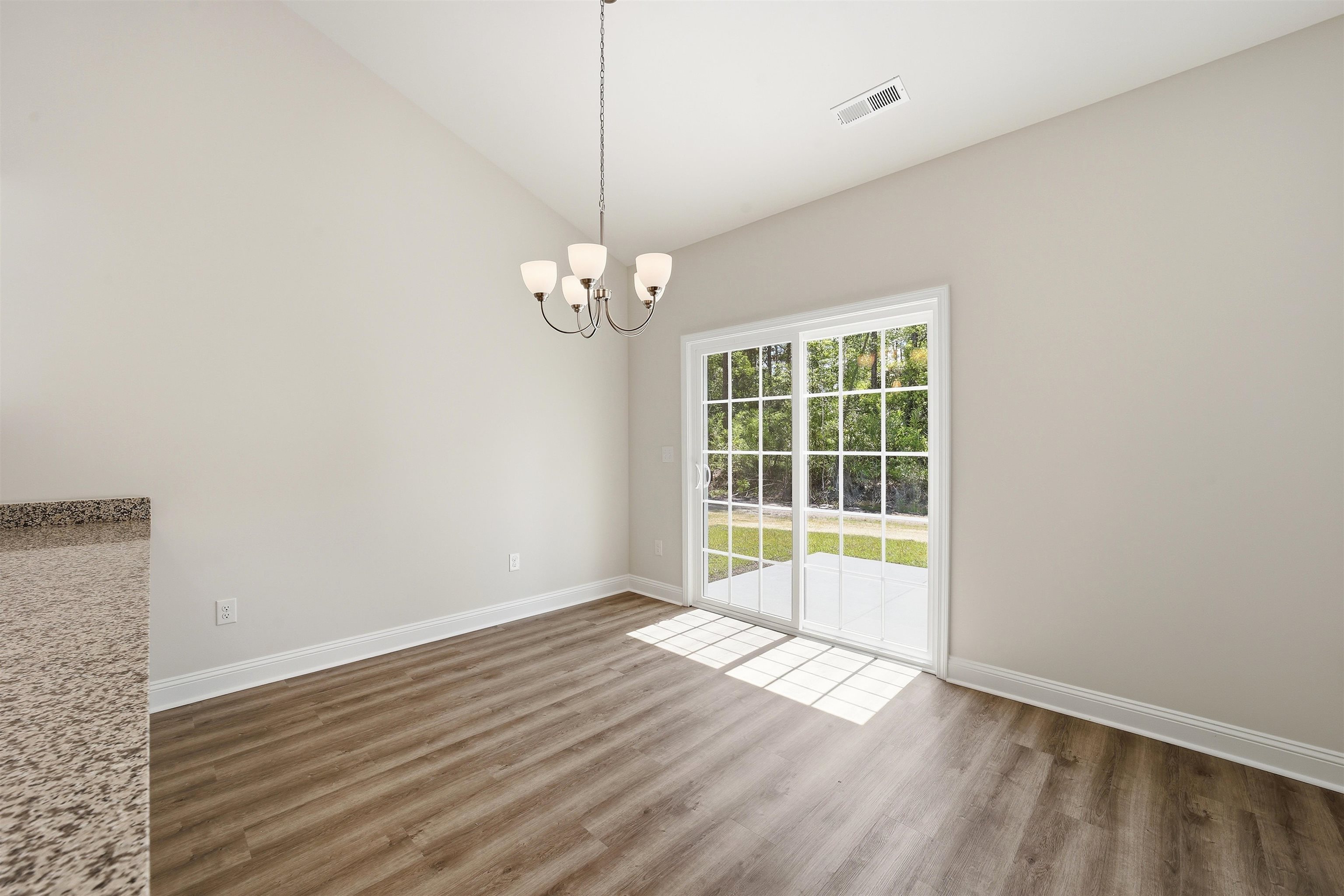 116 Violet Way Property Photo 15