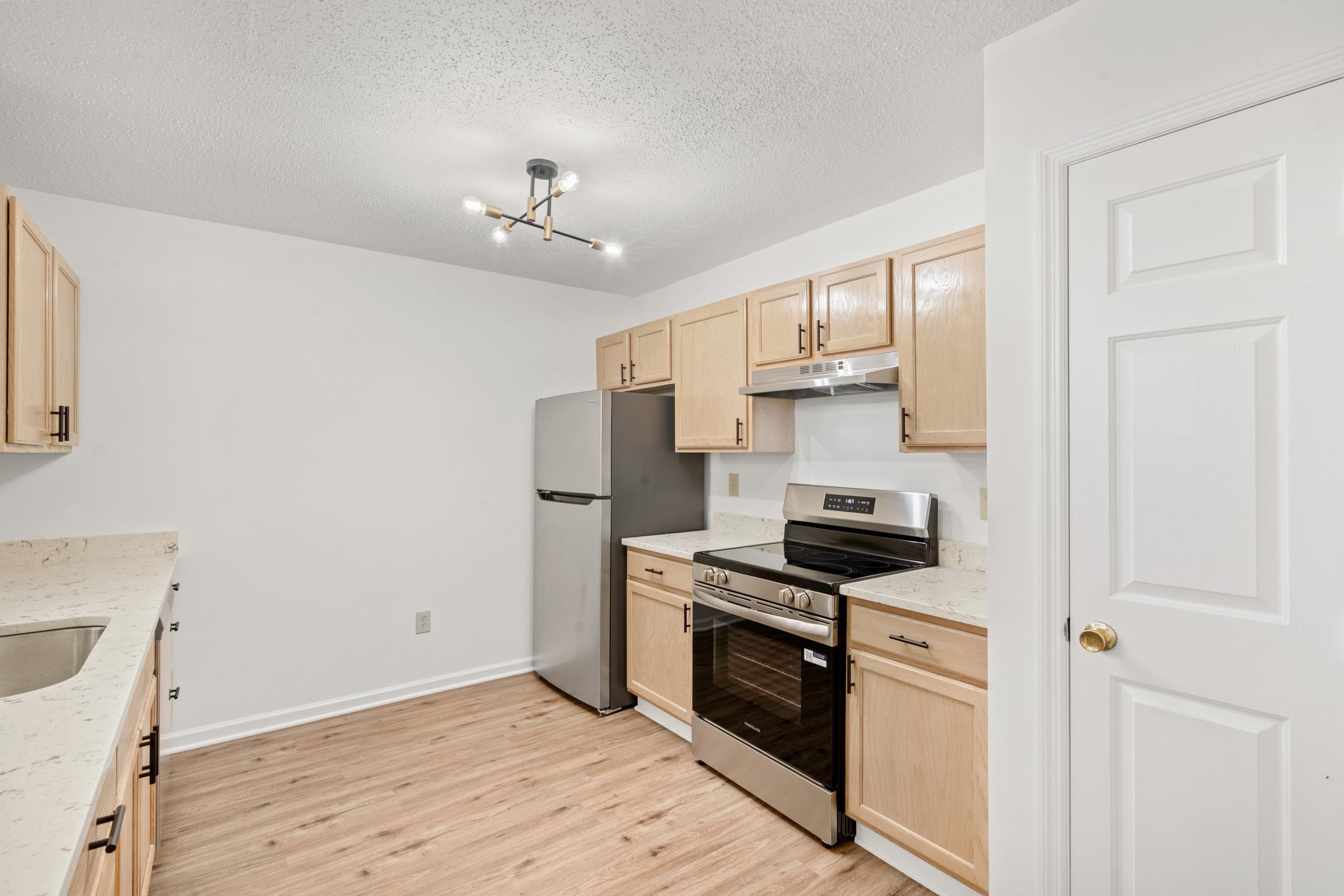 4247 Villas Dr. Property Photo 13