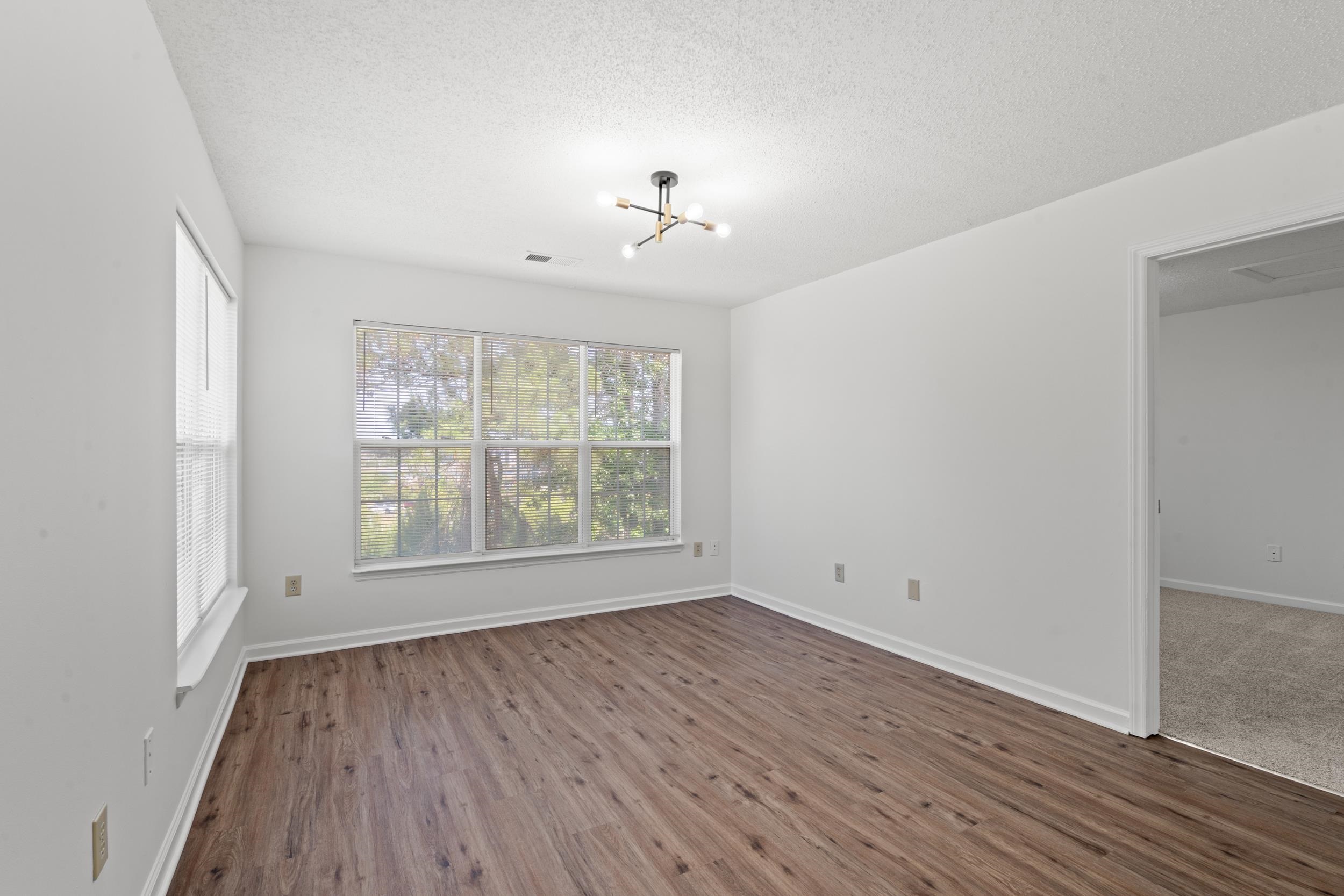 4251 Villas Dr. Property Photo 15