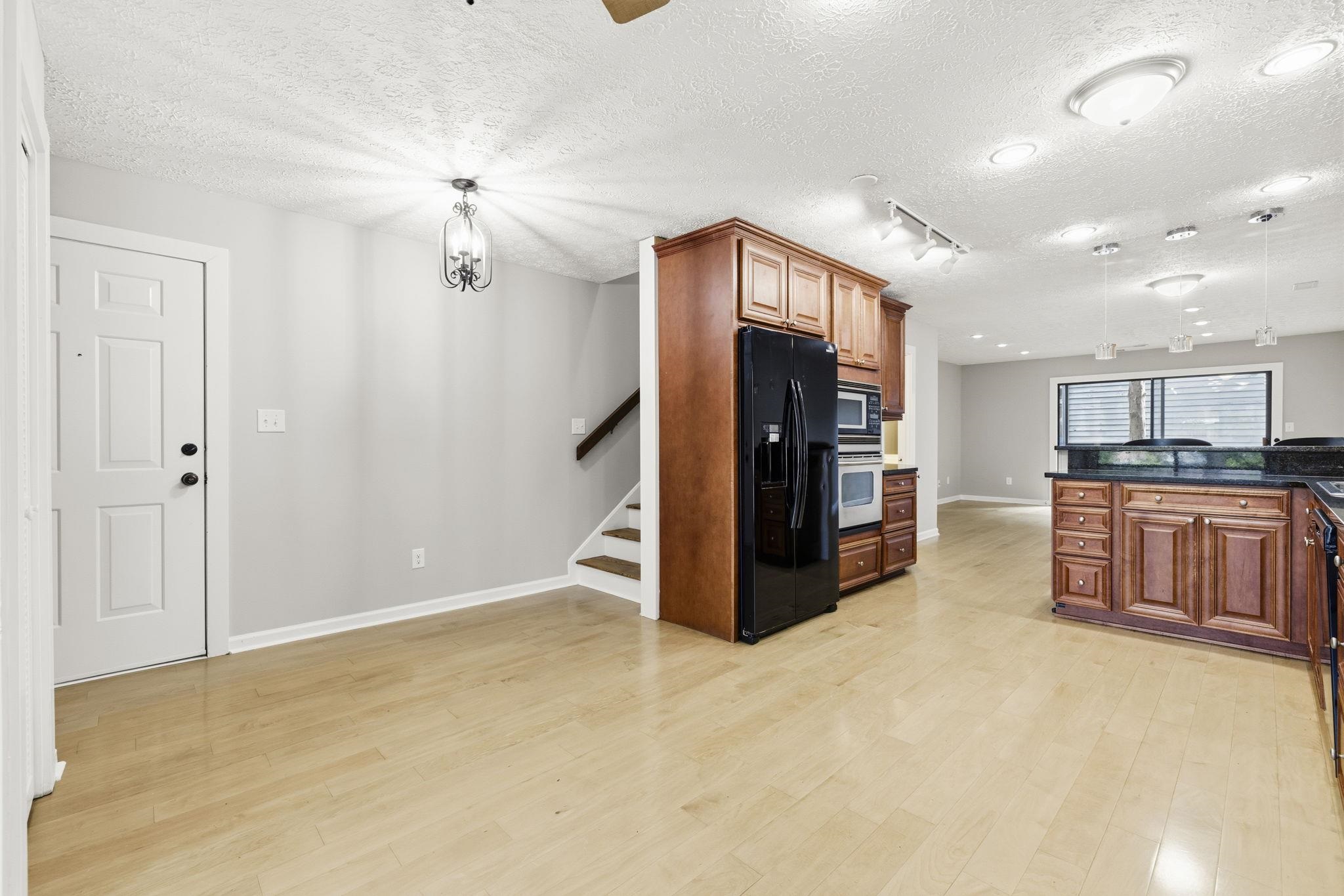404 72nd Ave. N Property Photo 9