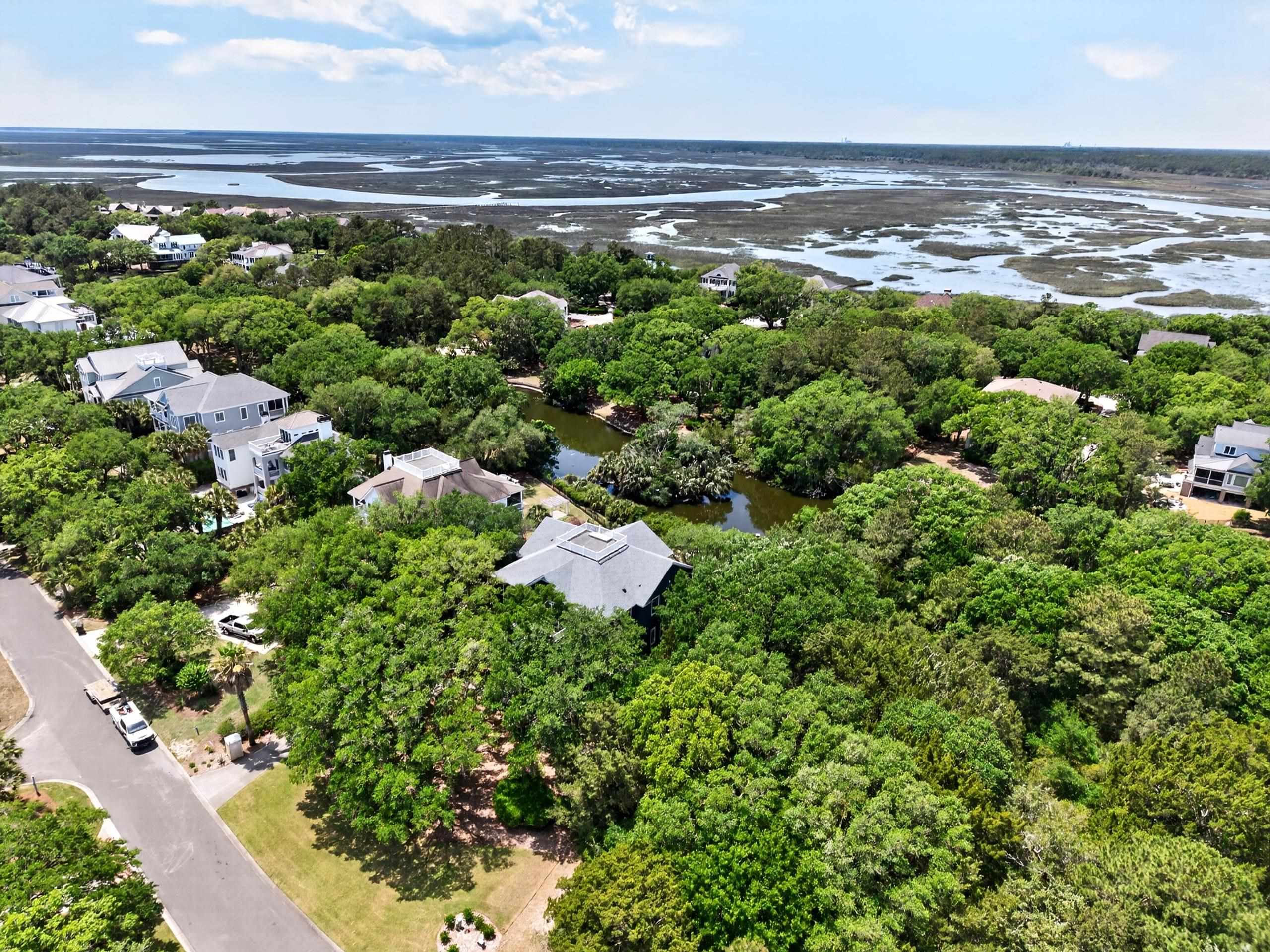 122 Sea Island Dr. Property Photo 6