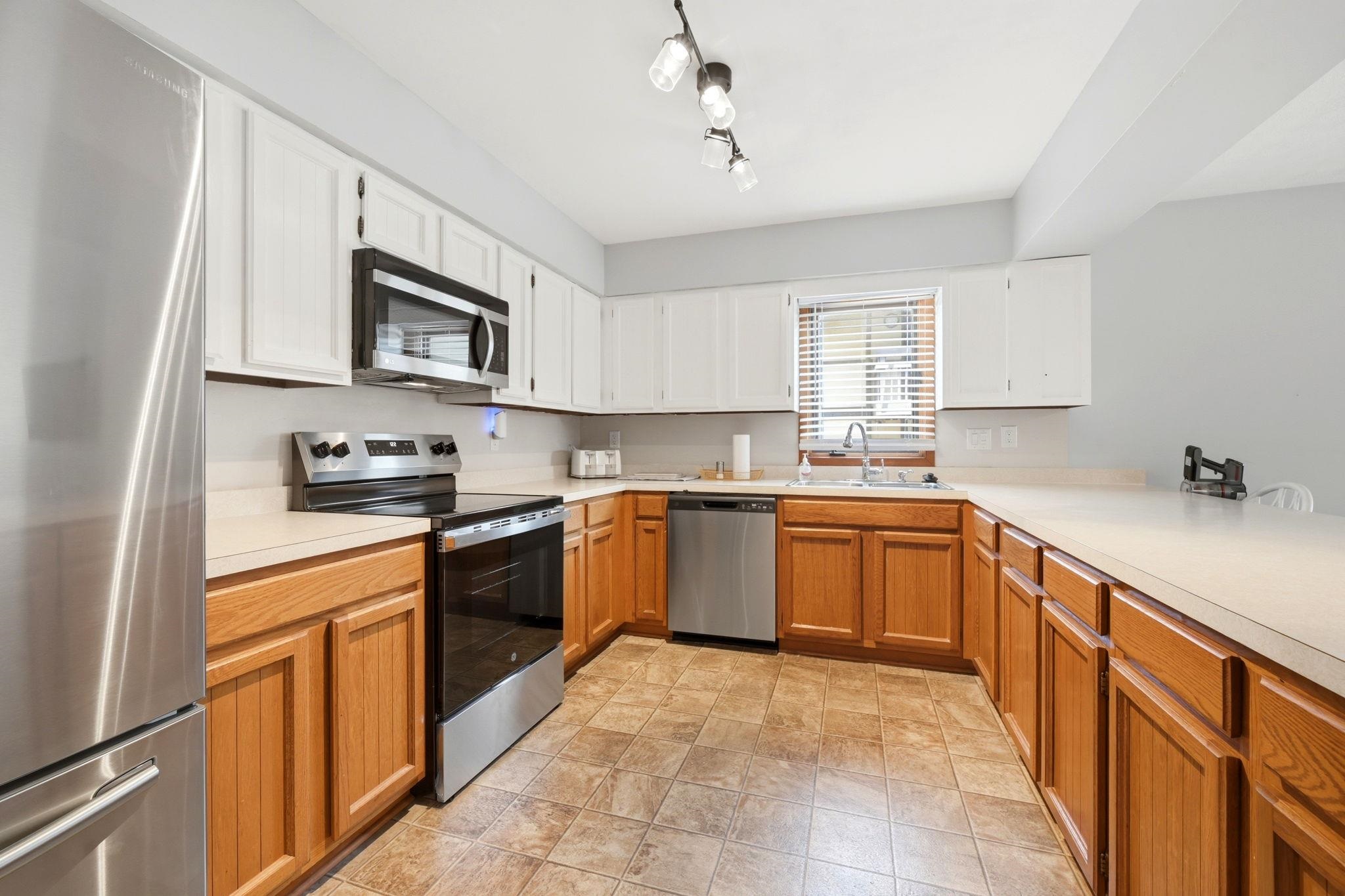 6813 Porcher Dr. Property Photo 14