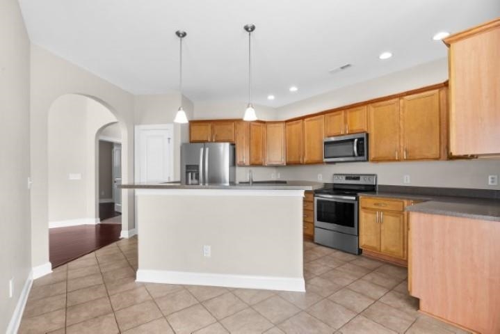 101 Kessinger Dr. Property Photo 5