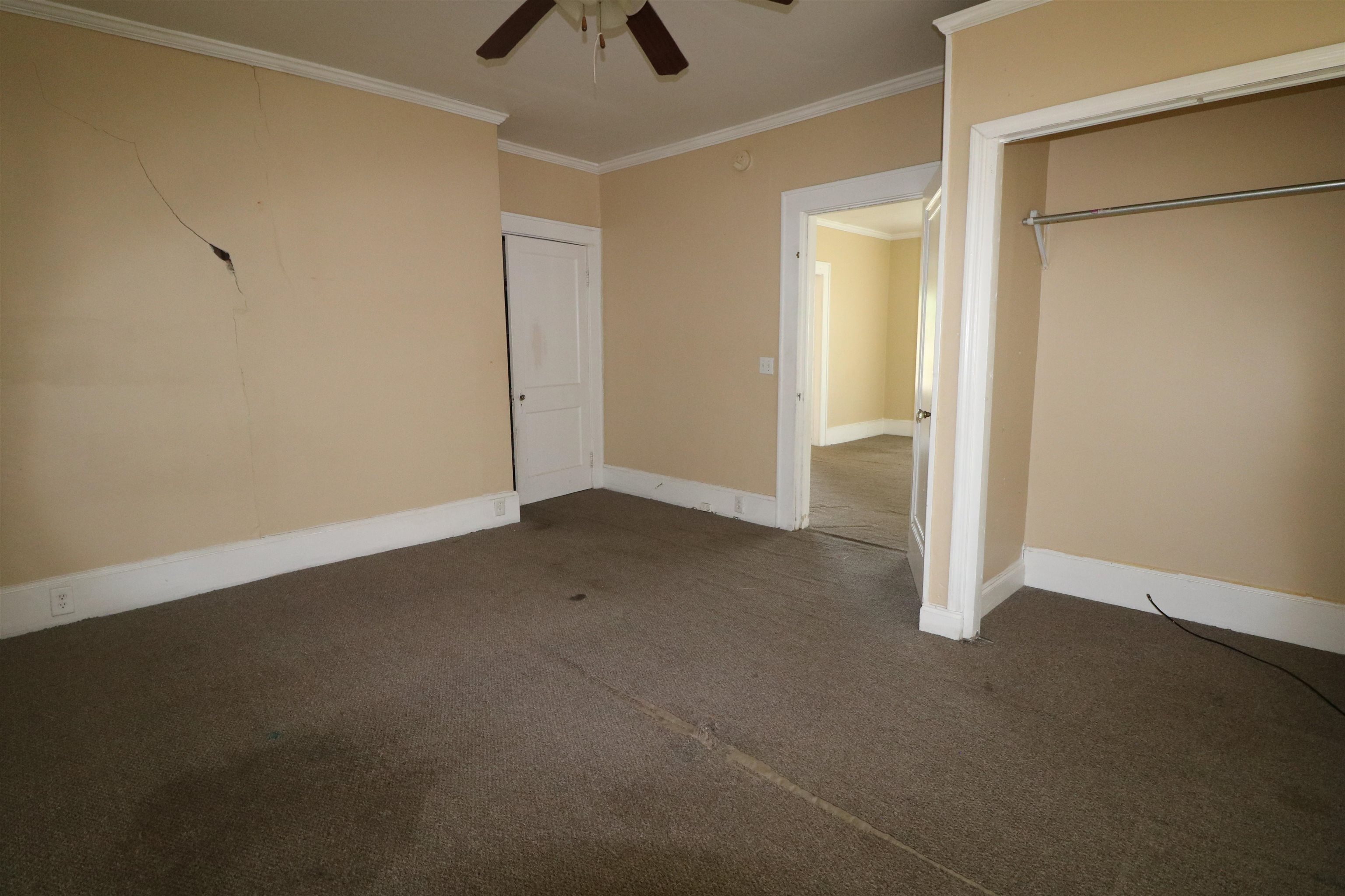 302 S Main St. Property Photo 20