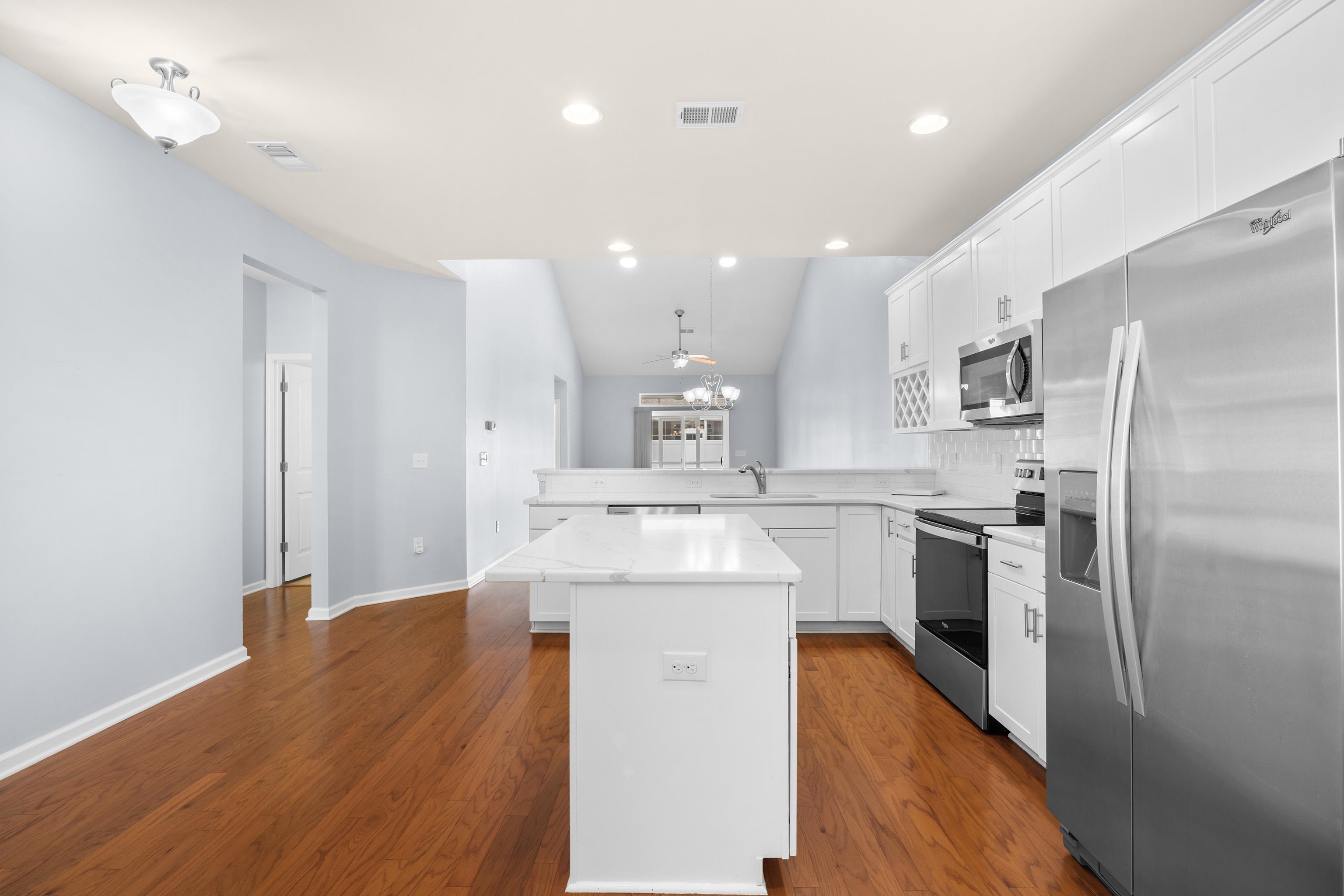 736 Salerno Circle Property Photo 2