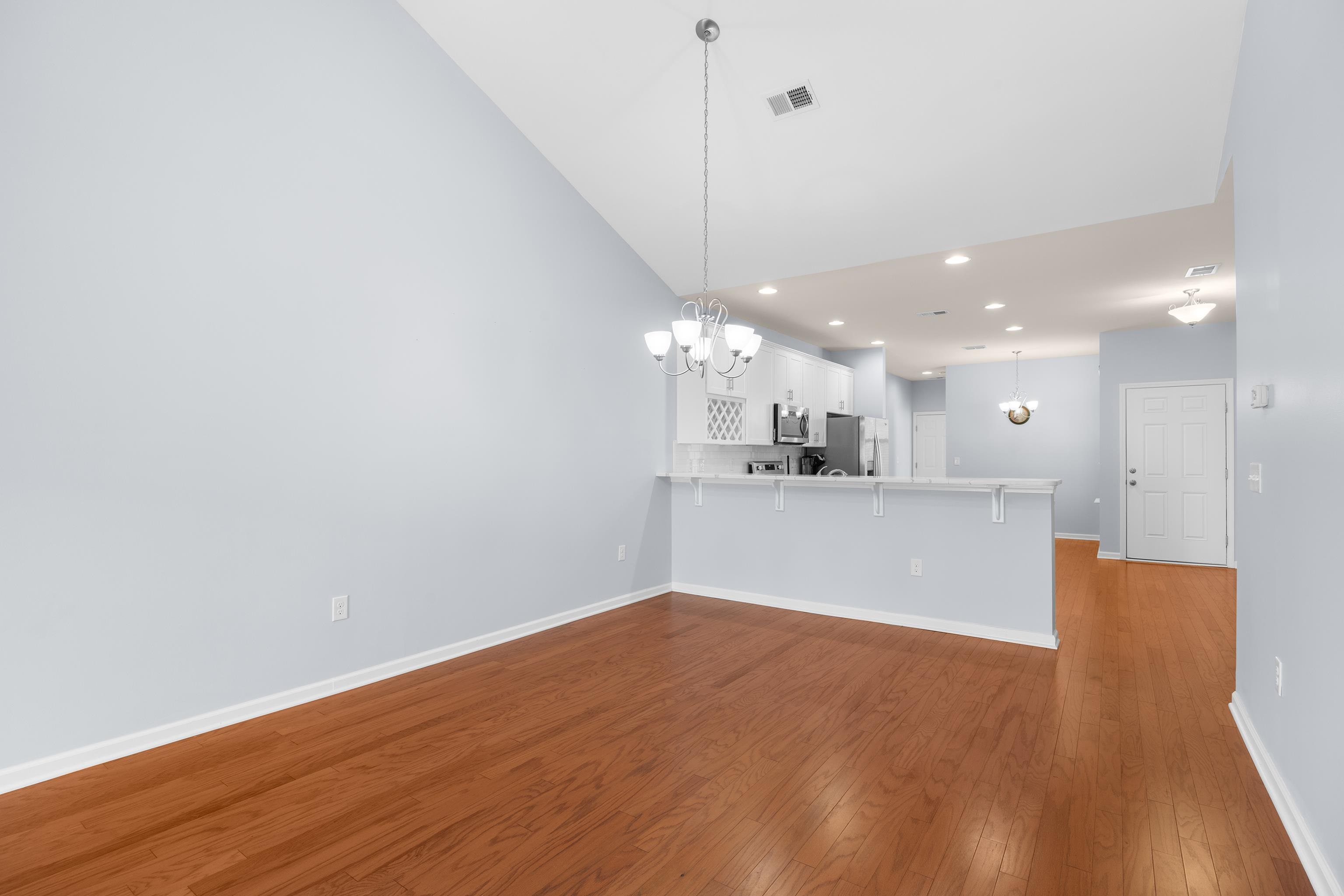 736 Salerno Circle Property Photo 8