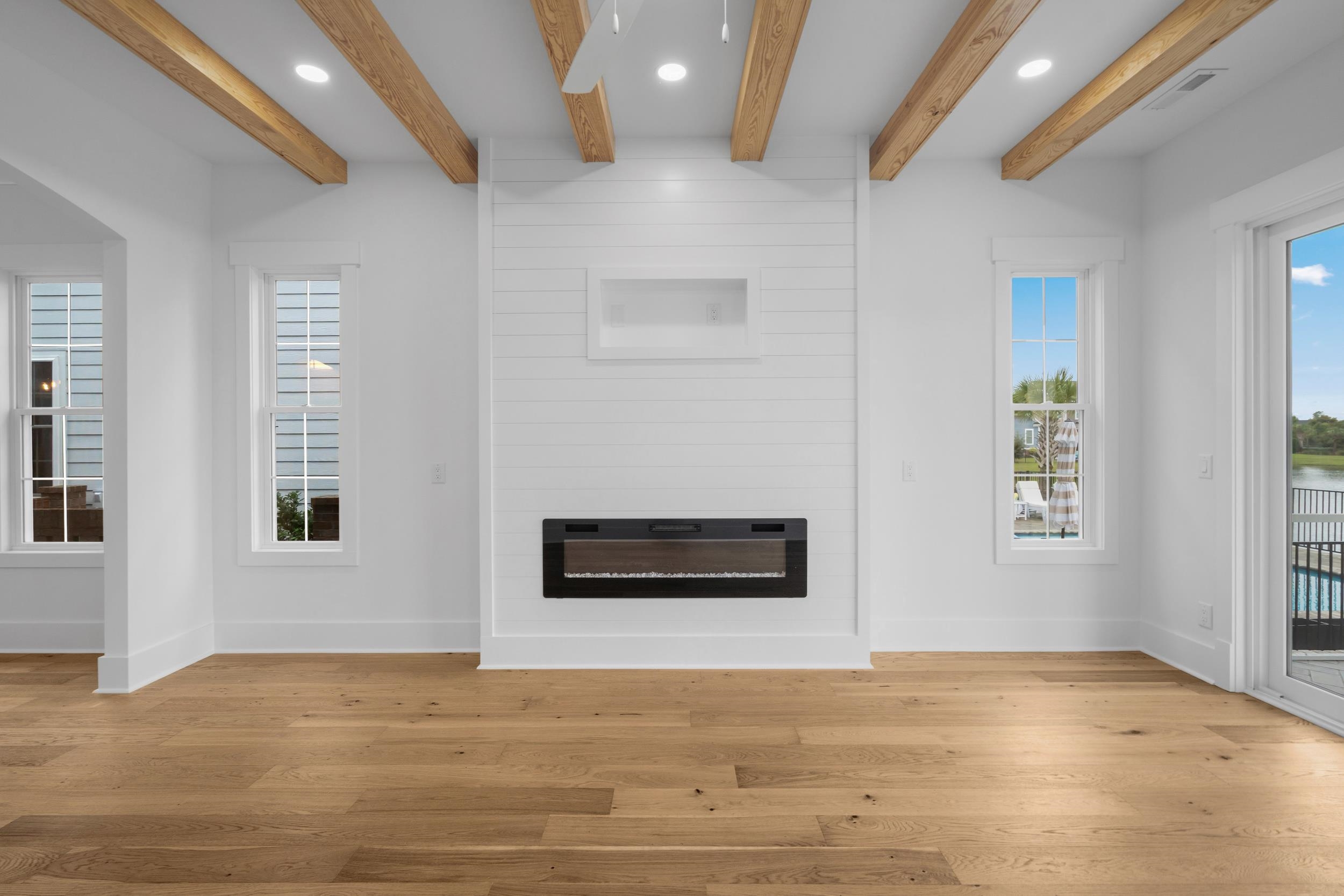 825 Crystal Water Way Property Photo 3