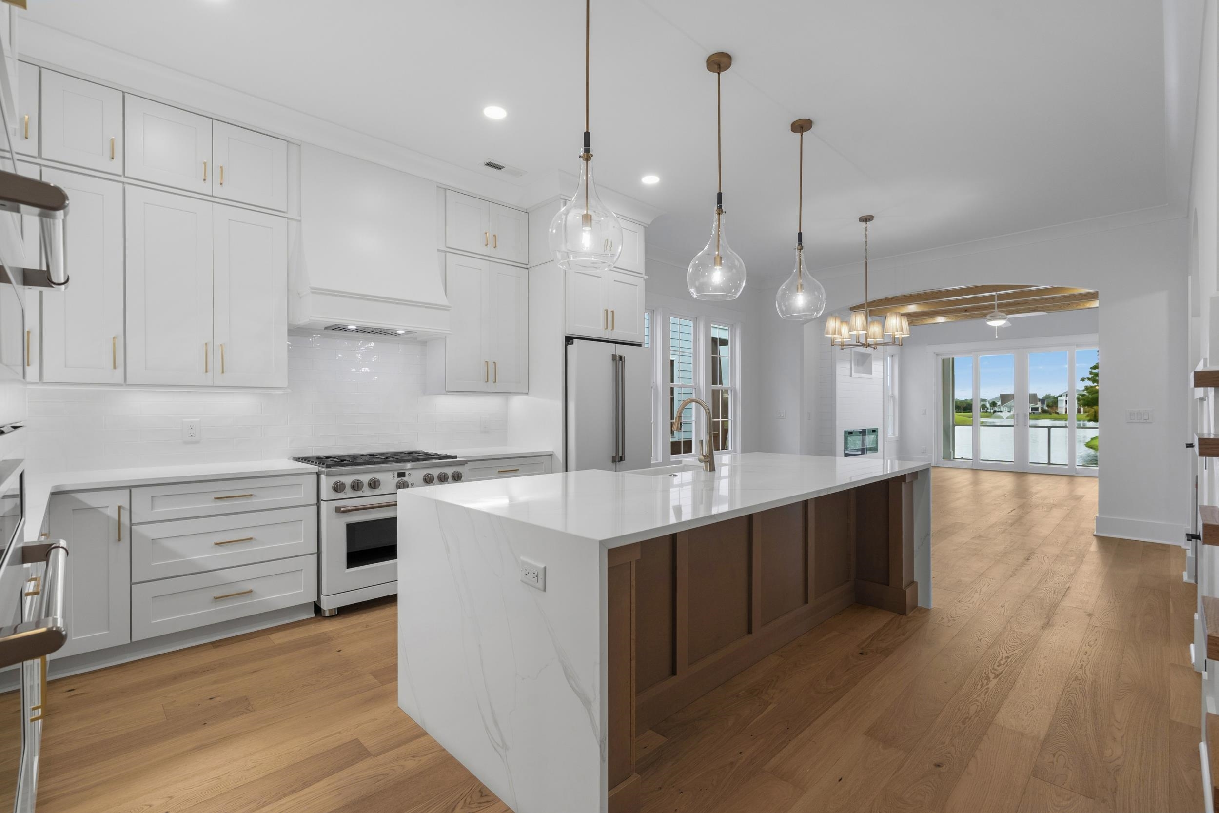 825 Crystal Water Way Property Photo 4