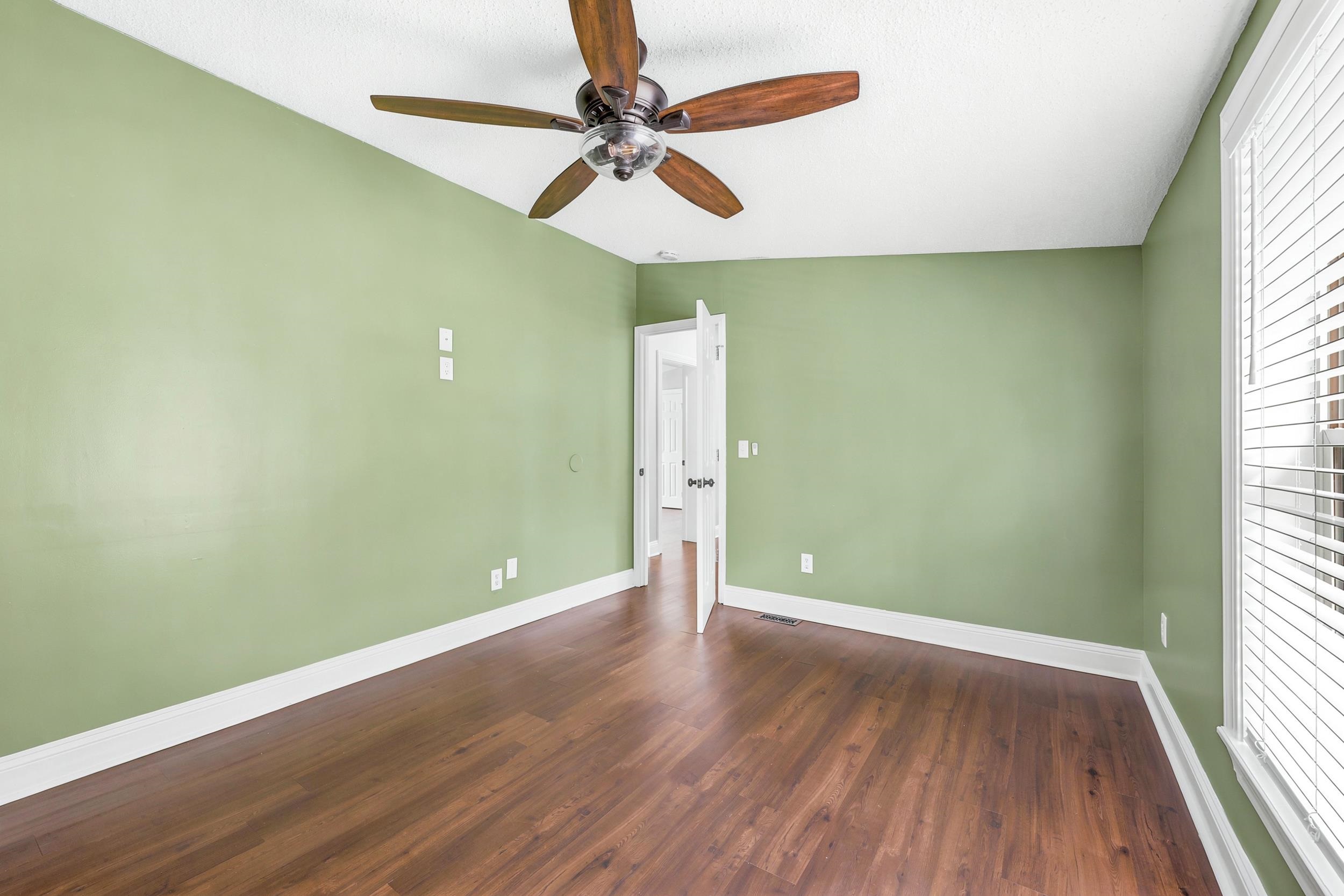 8042 Clearfield Dr. Property Photo 29