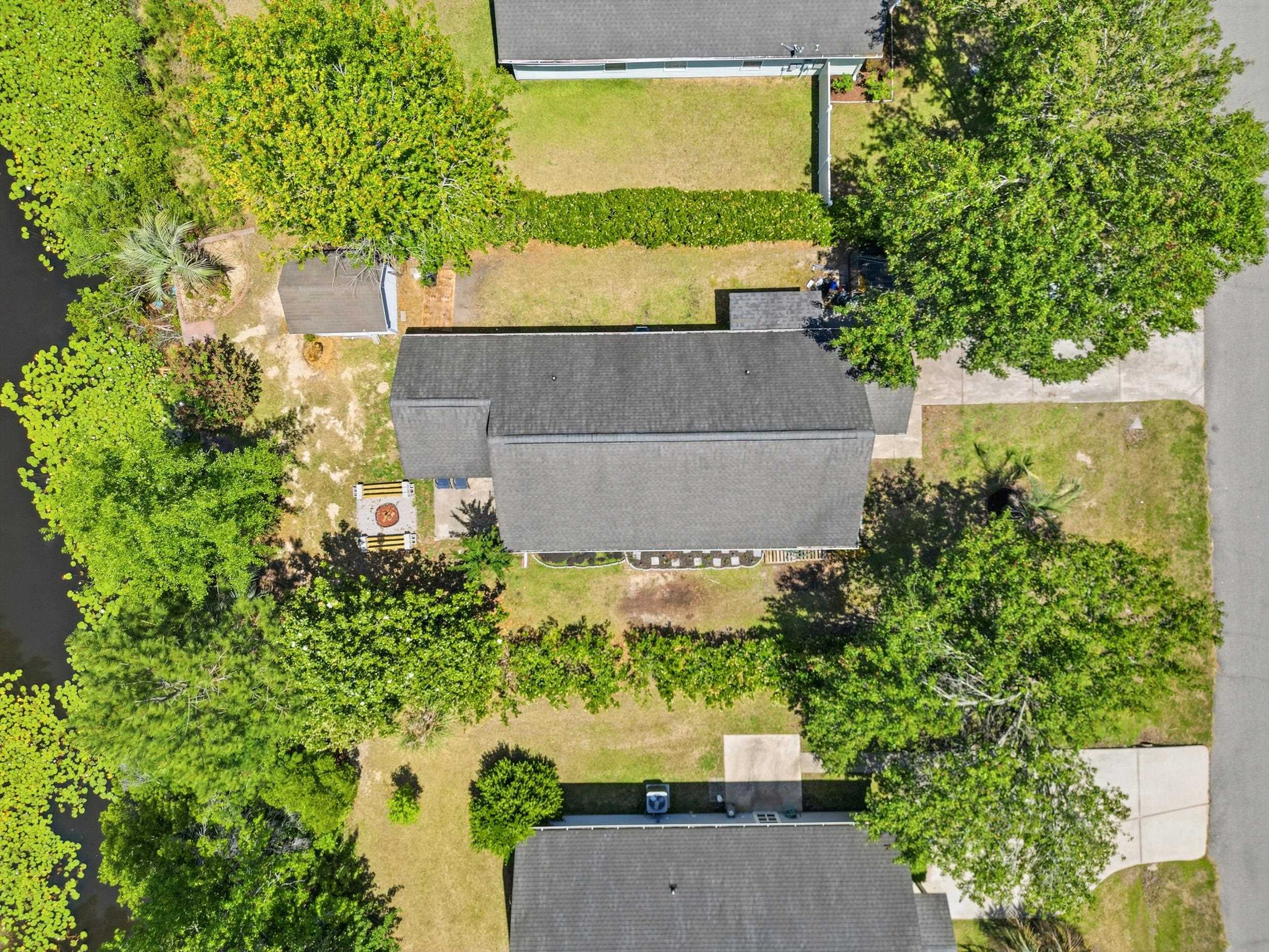 3950 Mayfield Dr. Property Photo 2