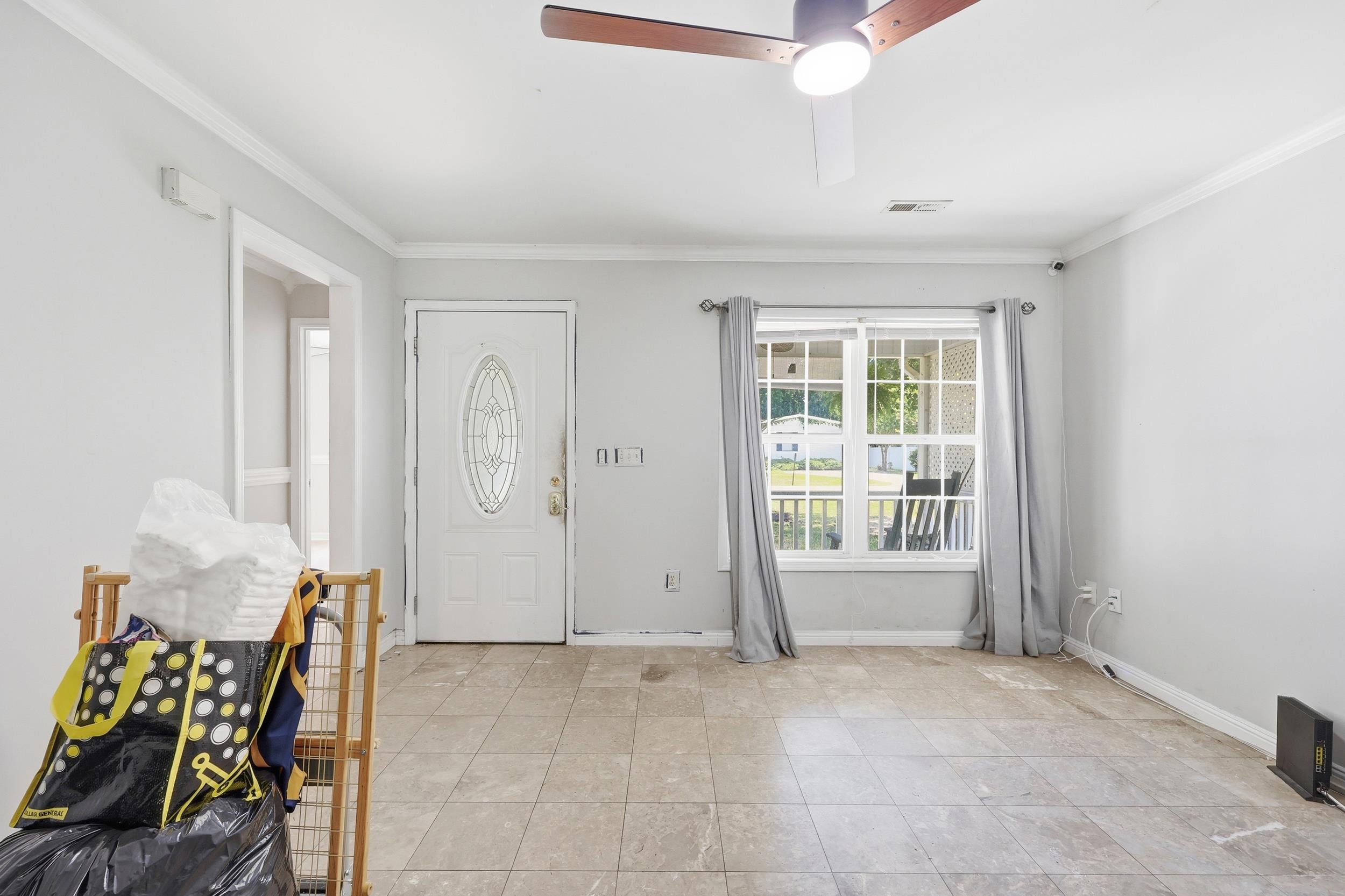 3950 Mayfield Dr. Property Photo 6