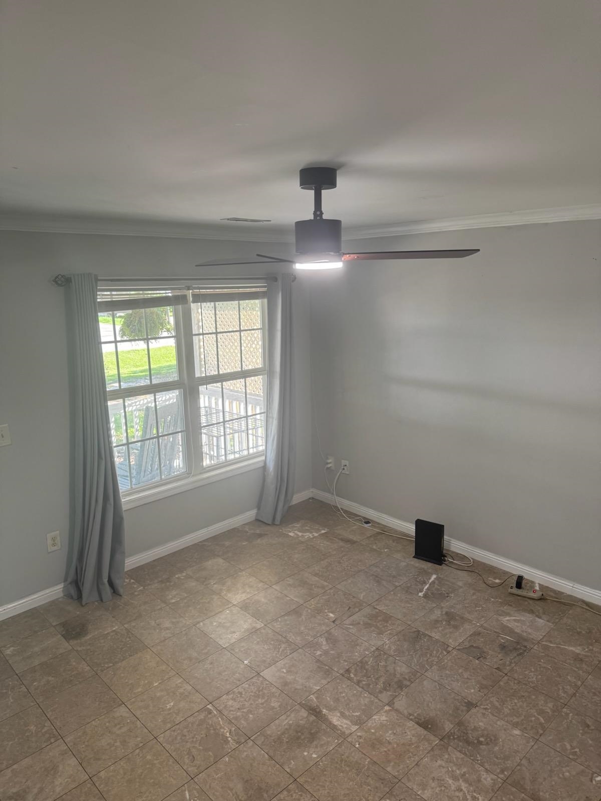 3950 Mayfield Dr. Property Photo 7