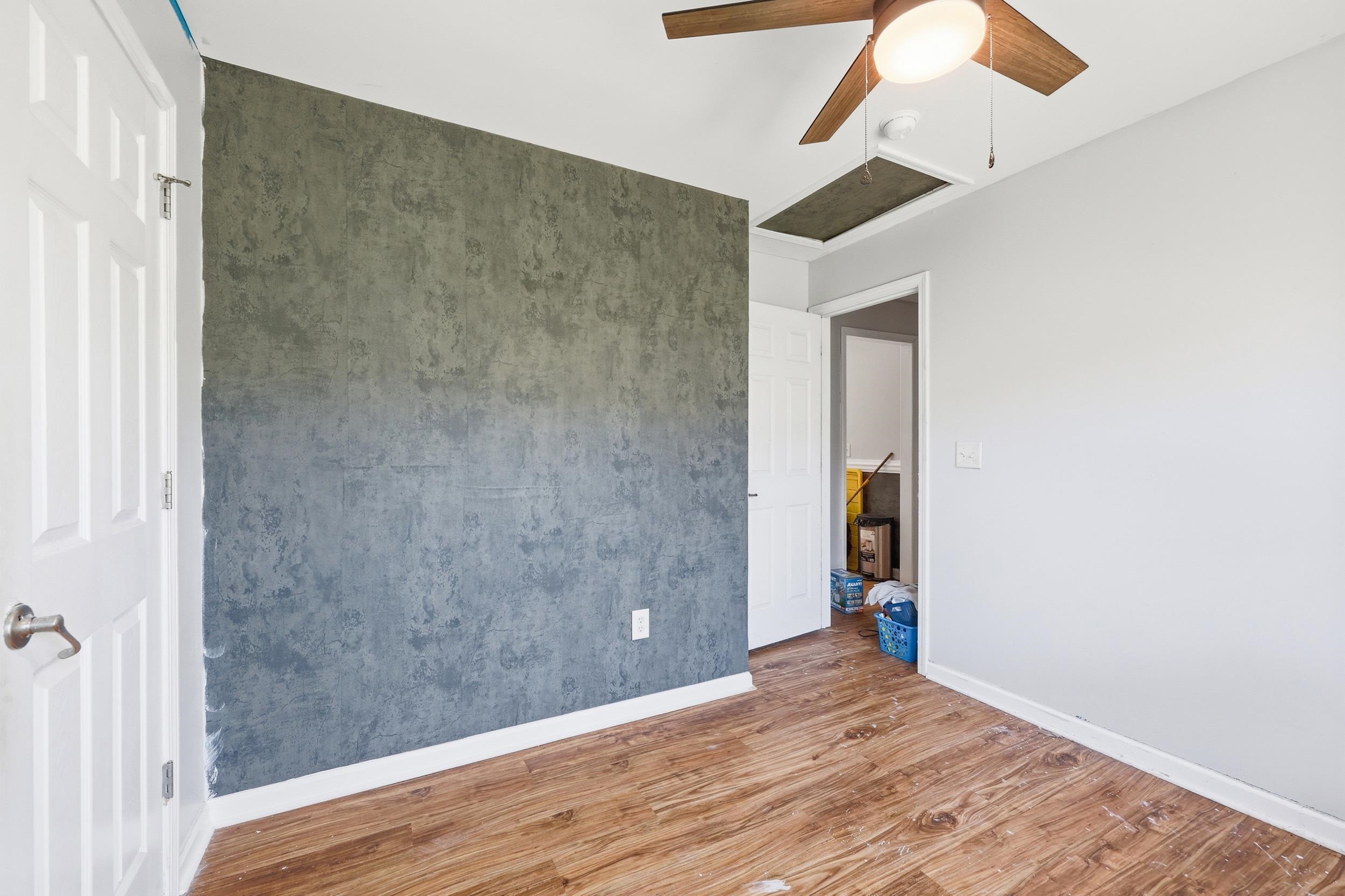 3950 Mayfield Dr. Property Photo 16