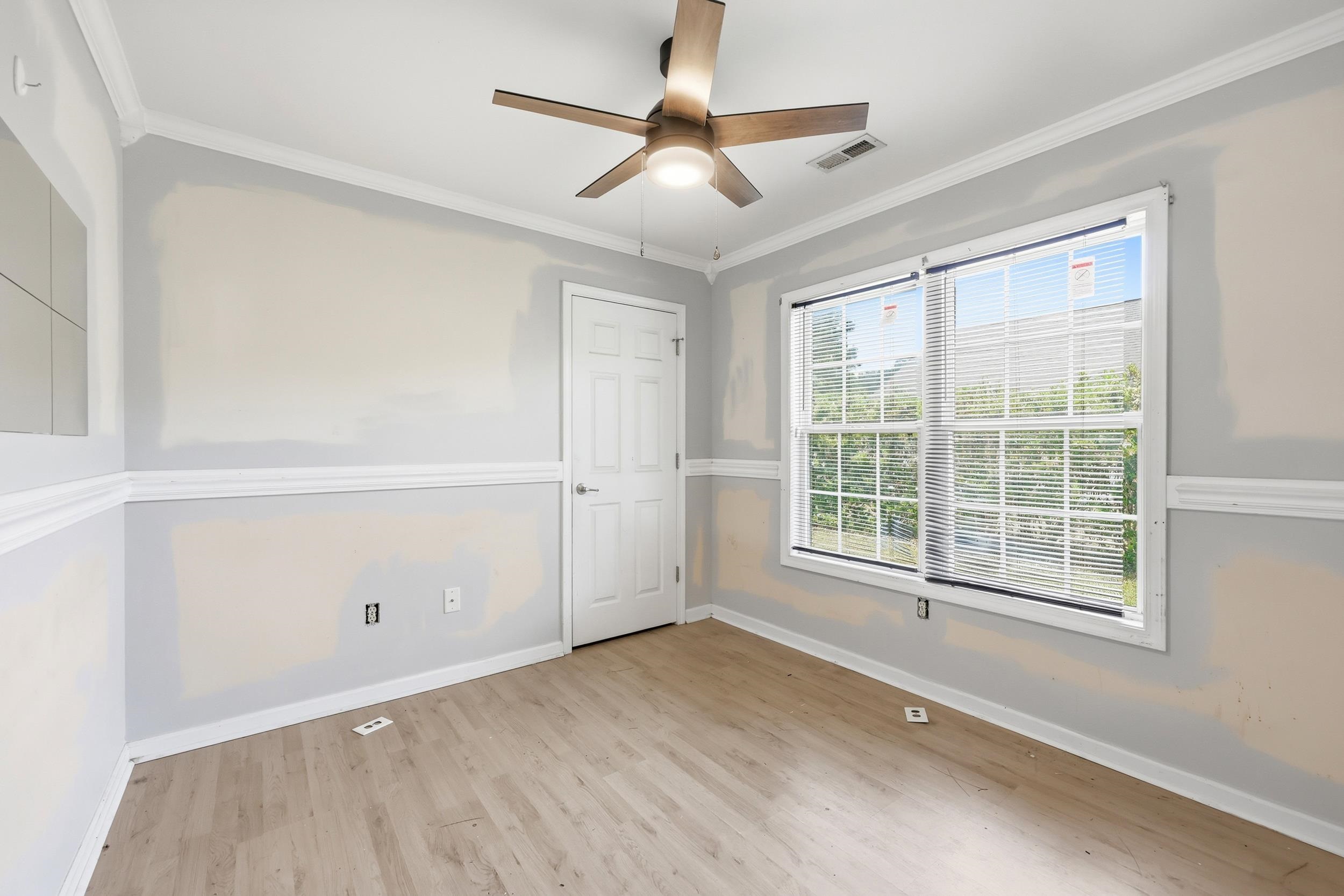 3950 Mayfield Dr. Property Photo 18