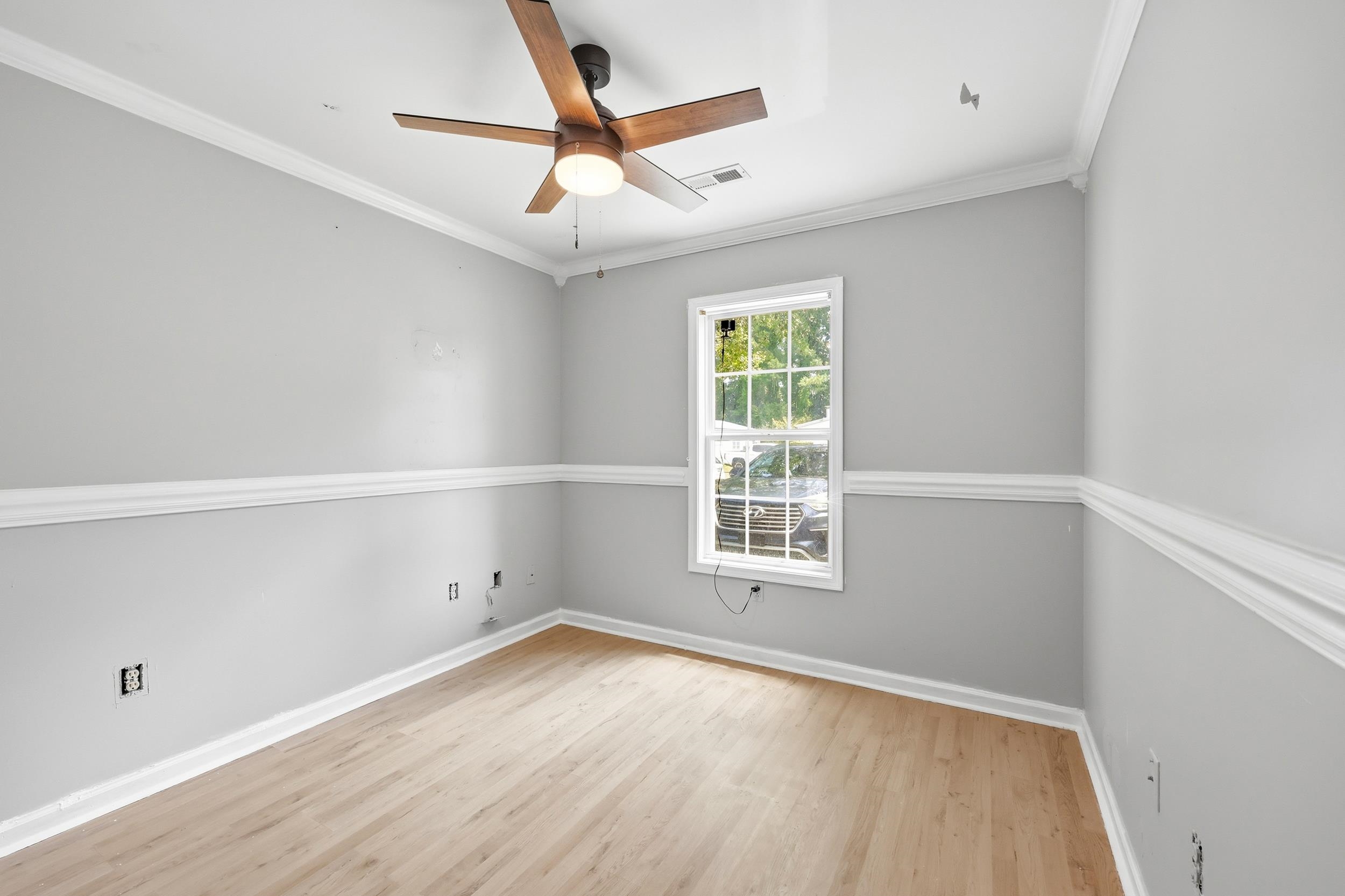 3950 Mayfield Dr. Property Photo 20