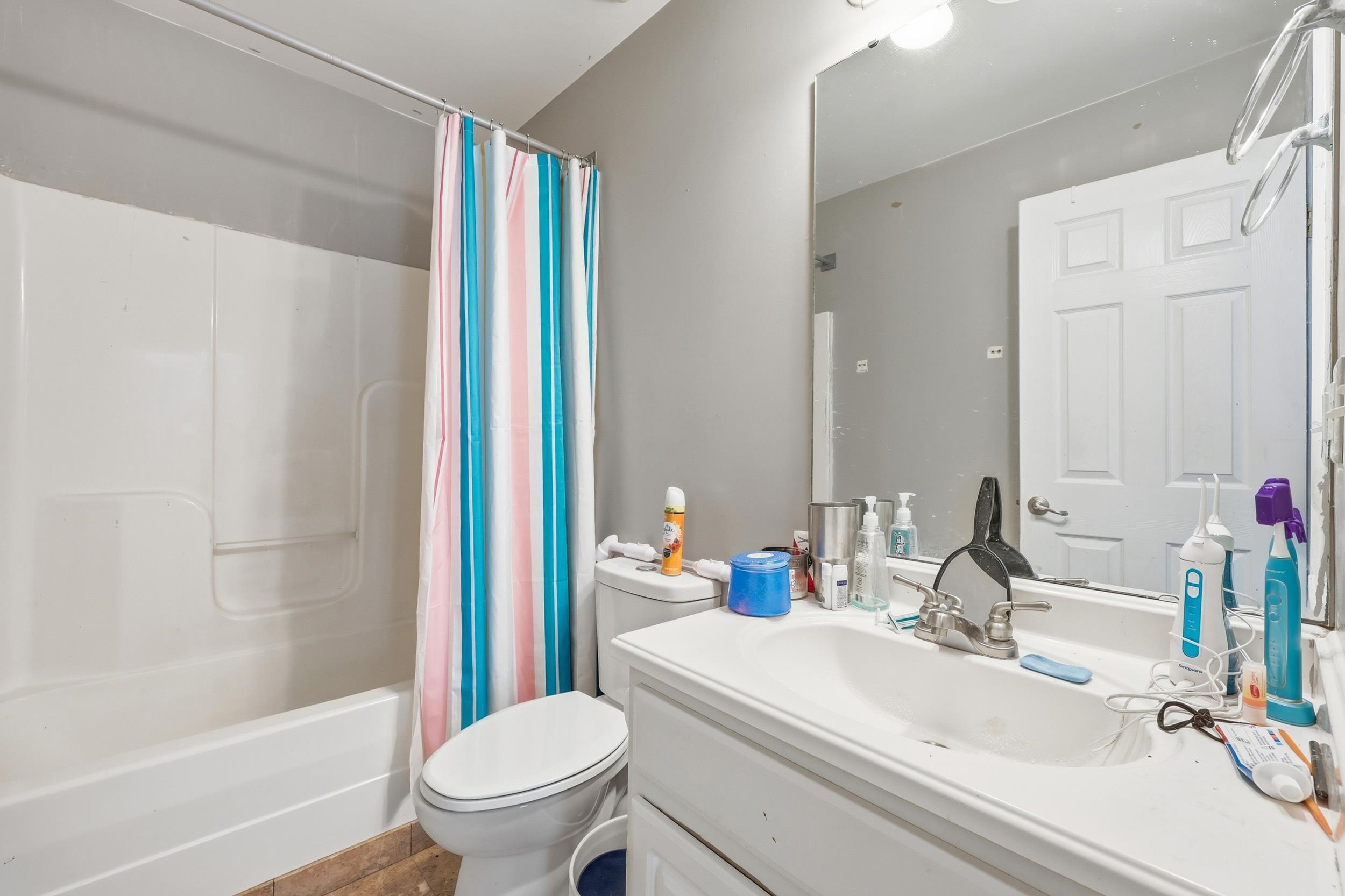 3950 Mayfield Dr. Property Photo 22